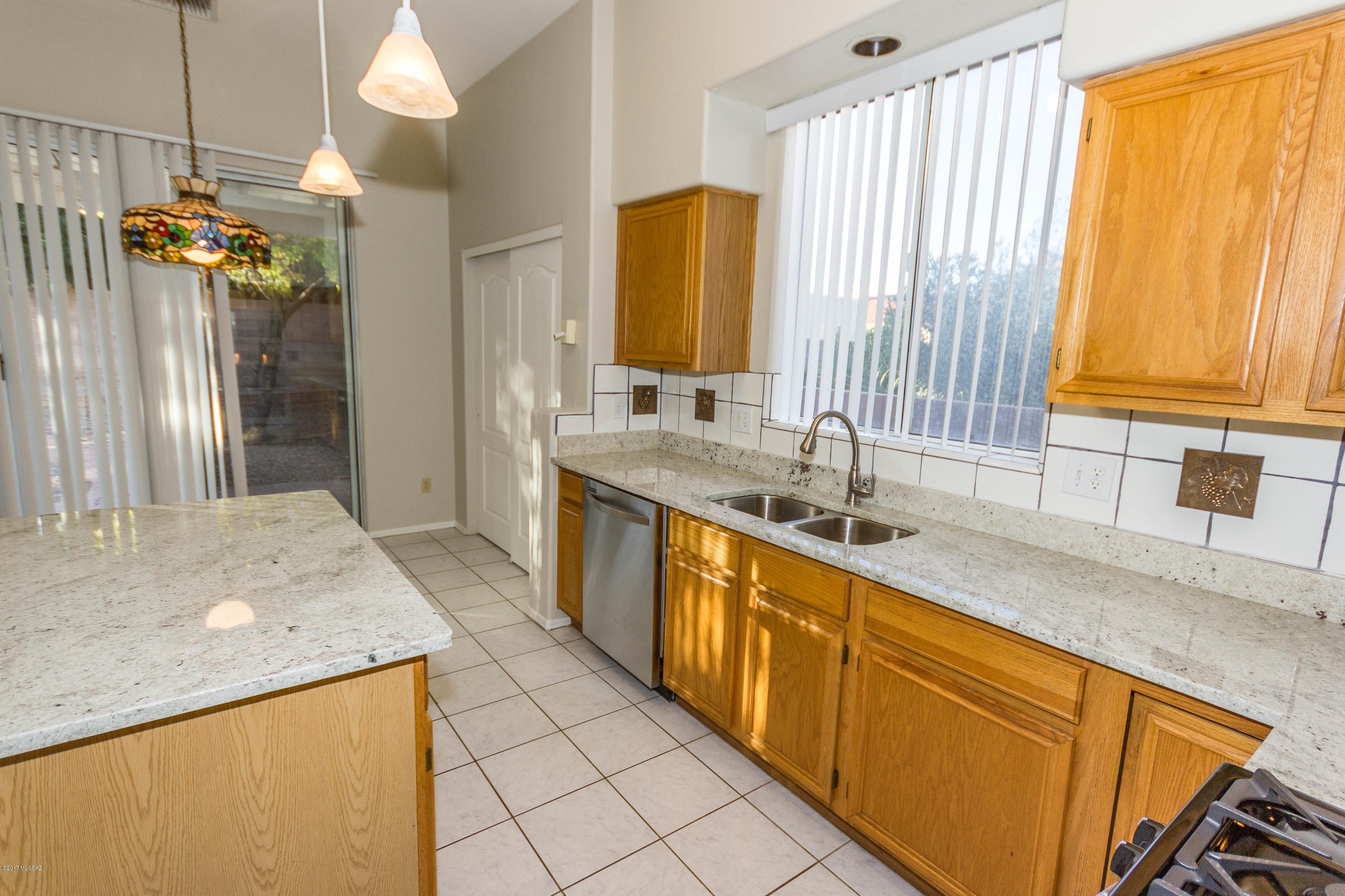 6536 N Shadow Bluff Drive