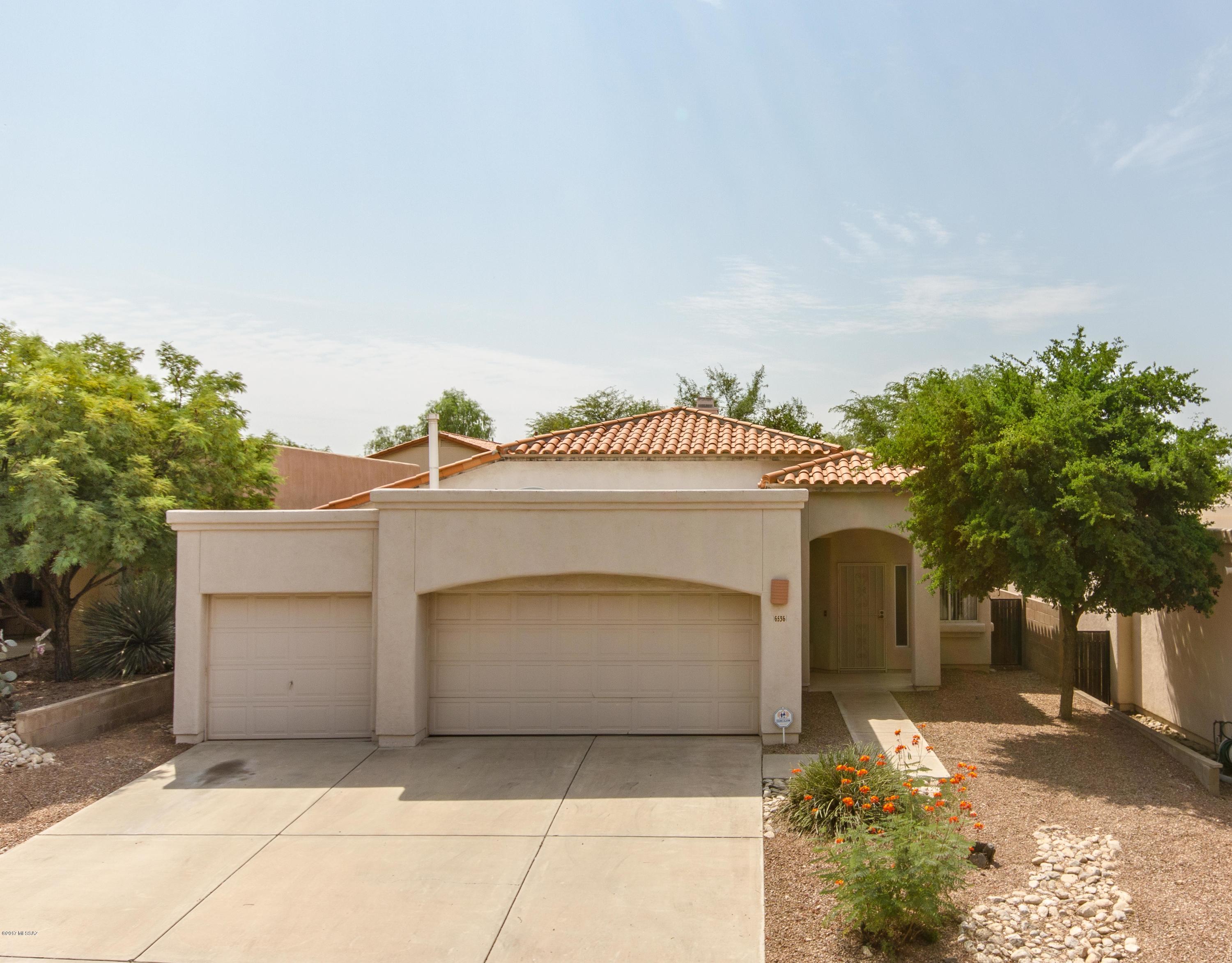 6536 N Shadow Bluff Drive