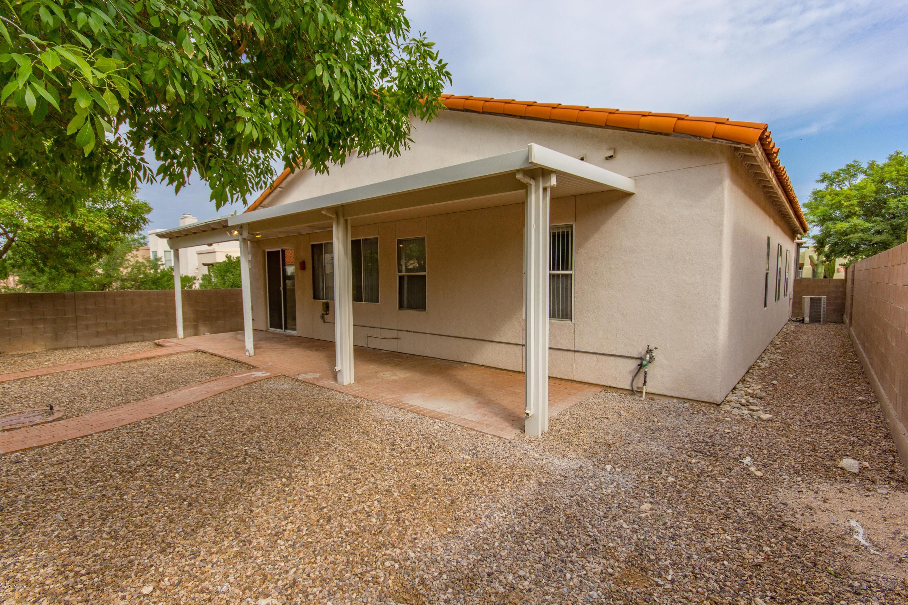 6536 N Shadow Bluff Drive