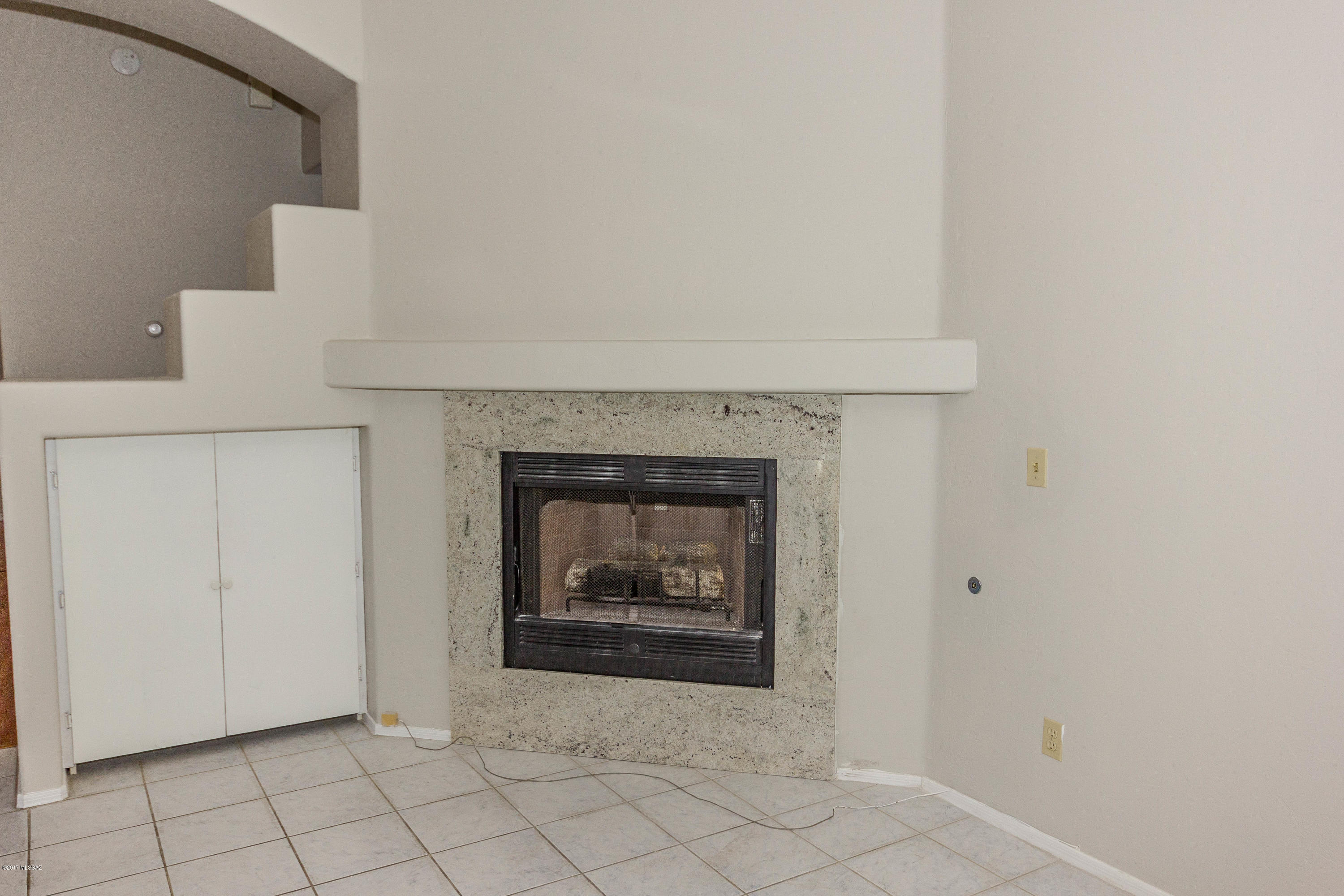 6536 N Shadow Bluff Drive