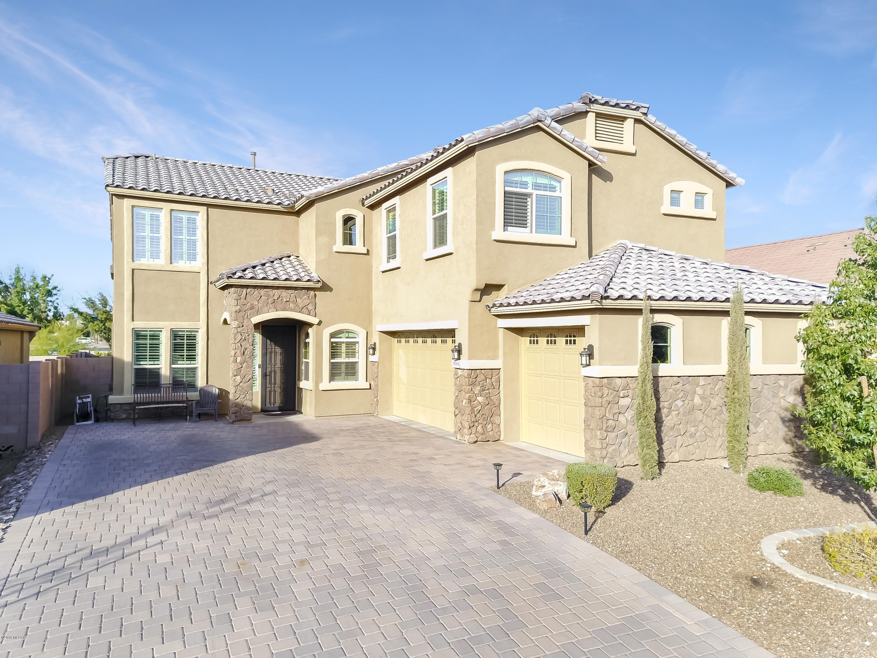 8563 N Gaetano Loop