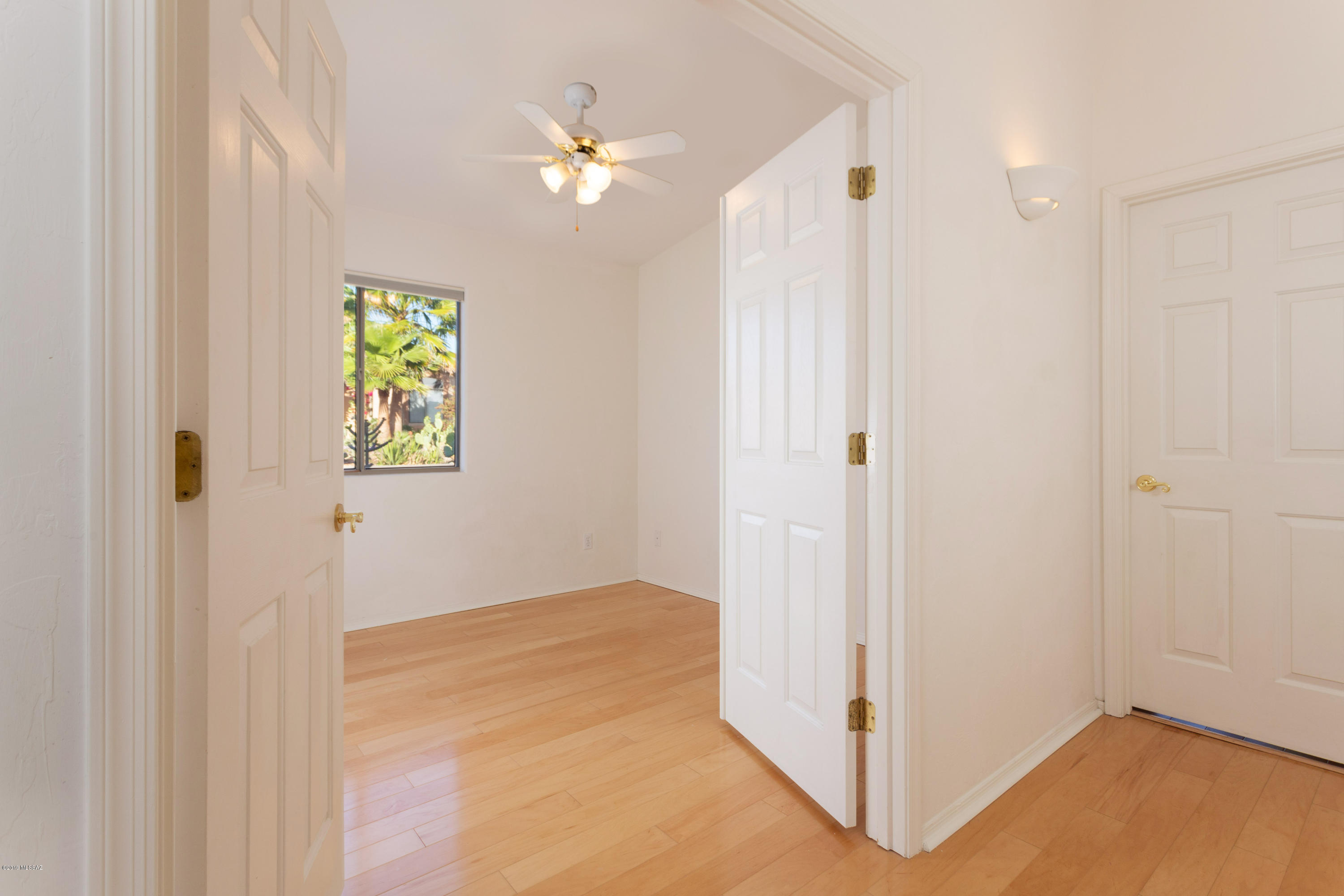 4942 N Sabino Gulch Court