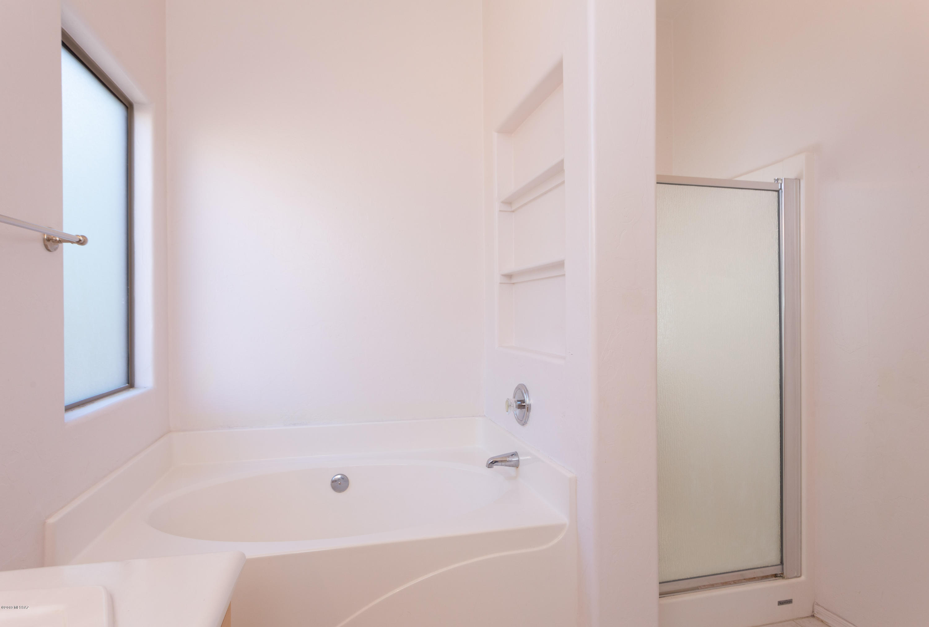 4942 N Sabino Gulch Court