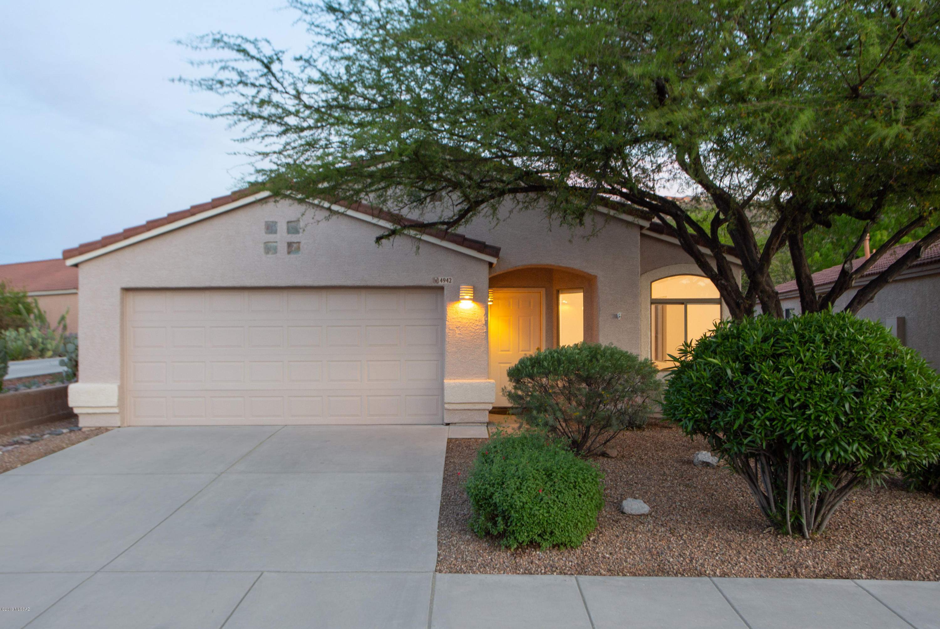 4942 N Sabino Gulch Court