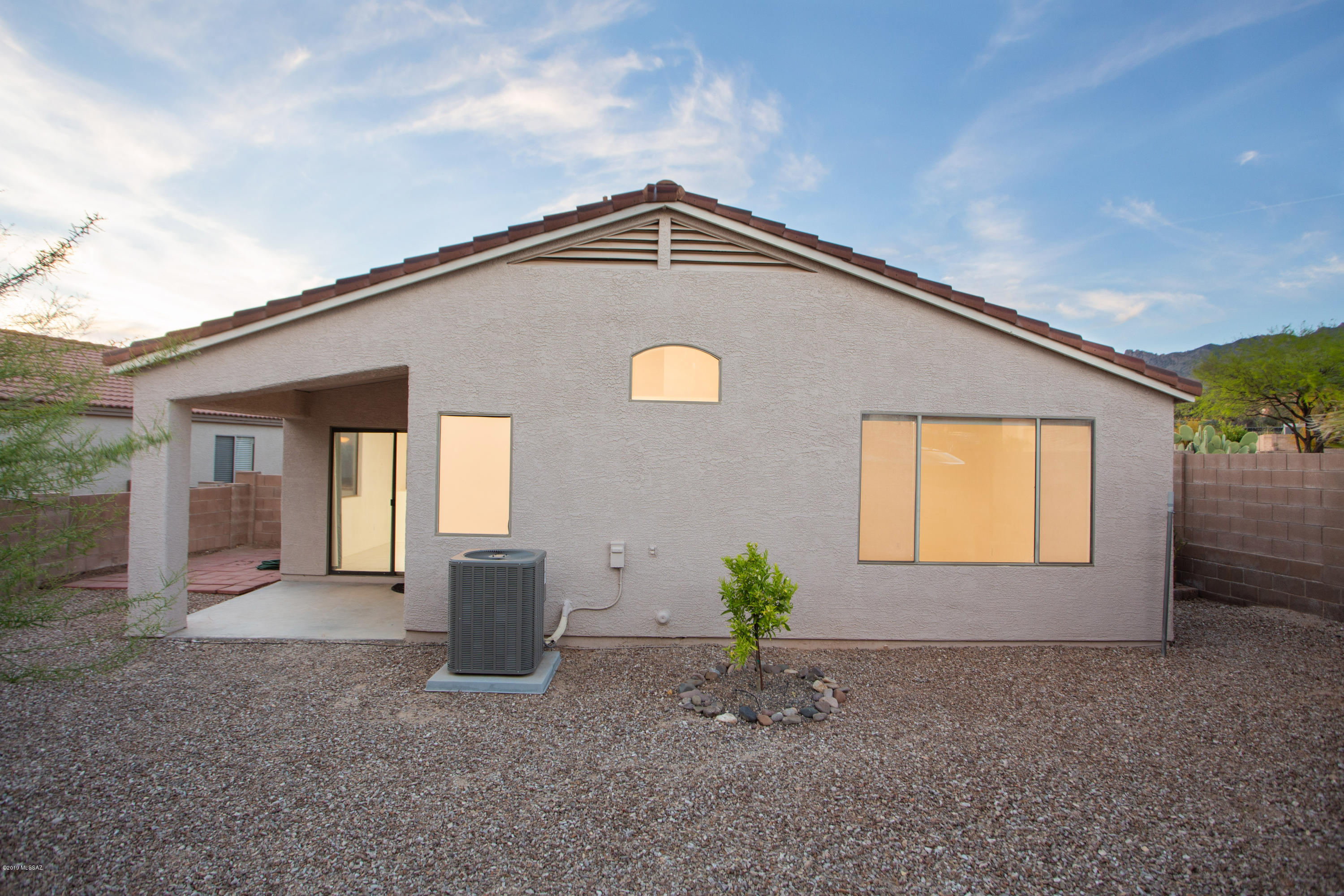 4942 N Sabino Gulch Court