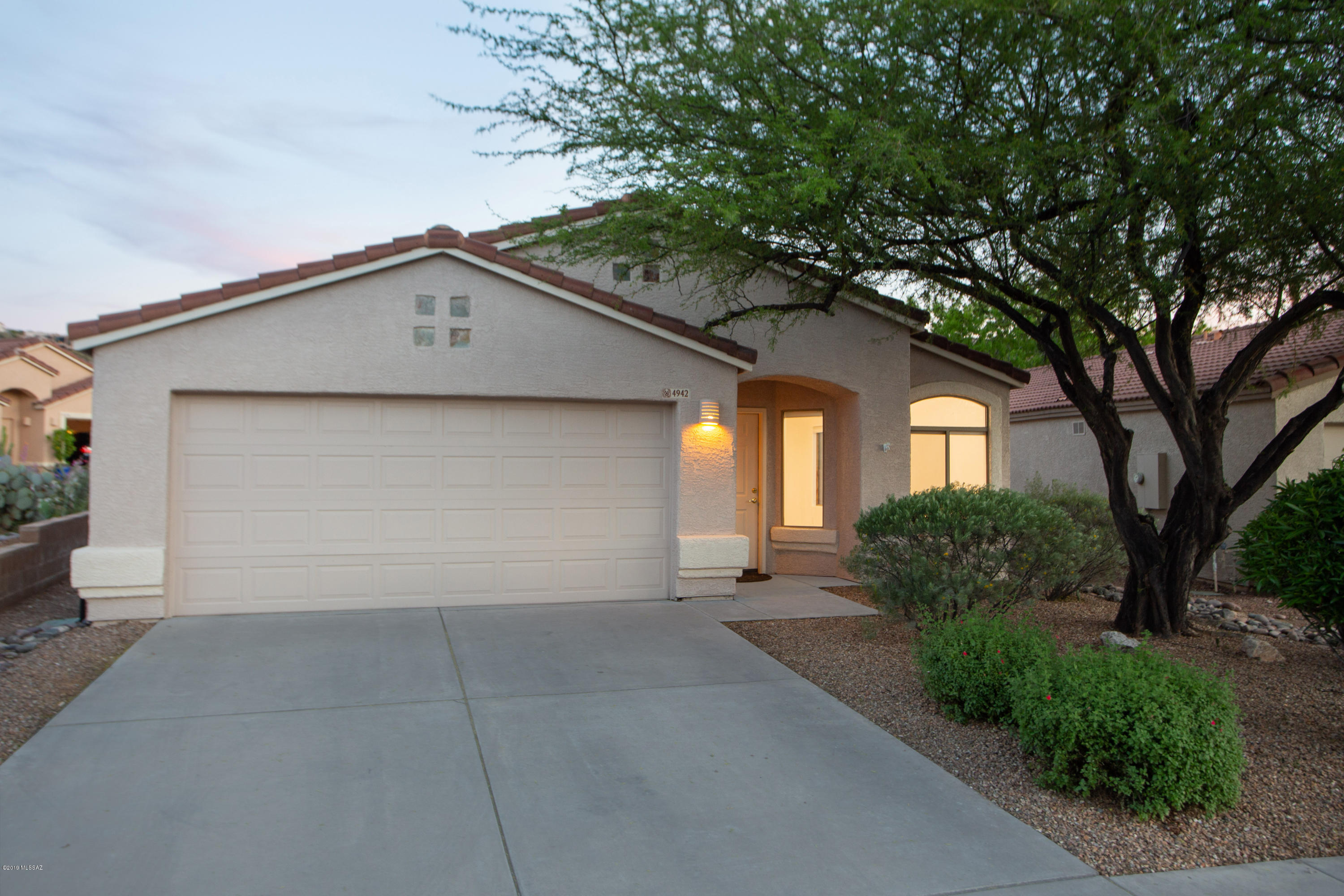 4942 N Sabino Gulch Court