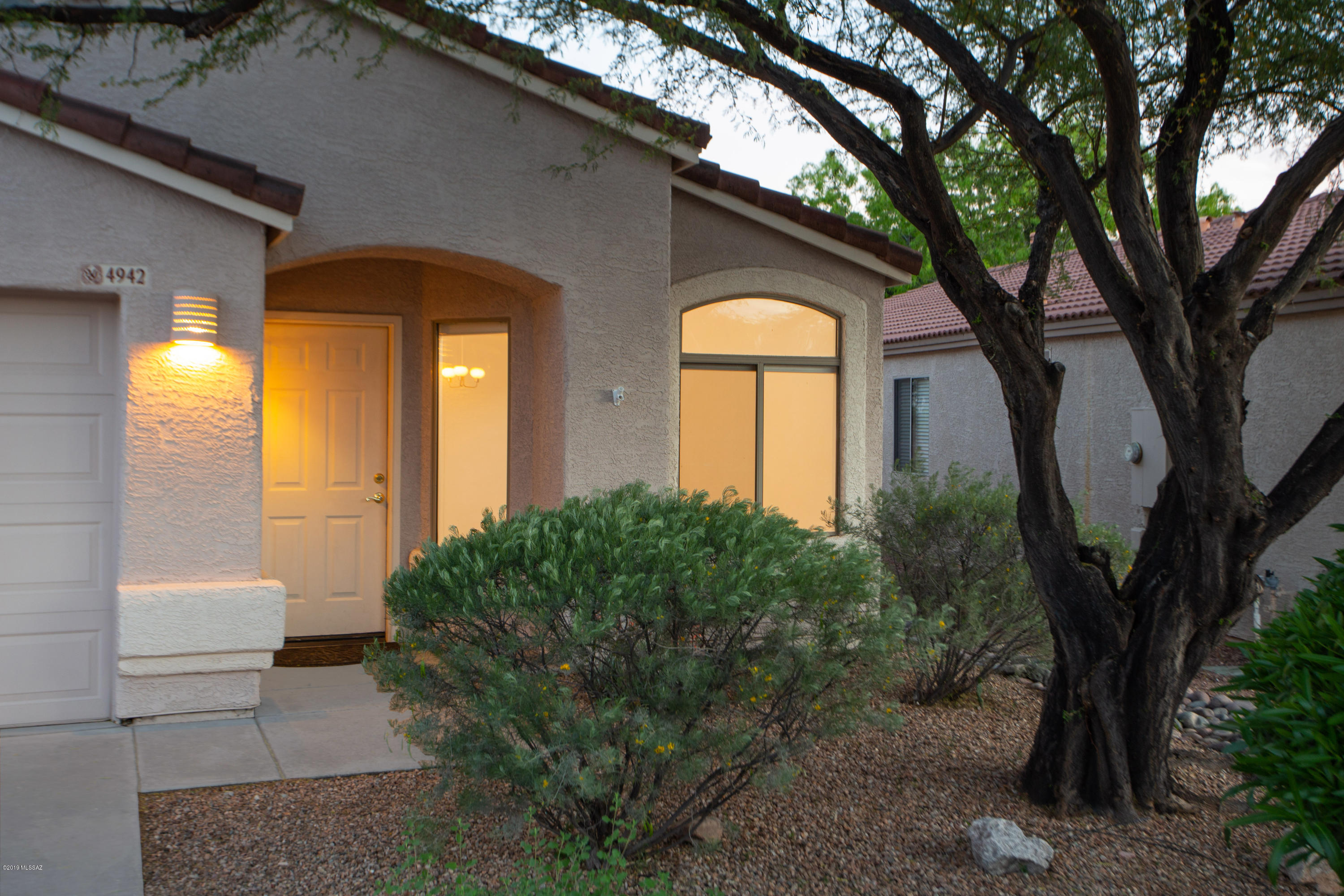 4942 N Sabino Gulch Court