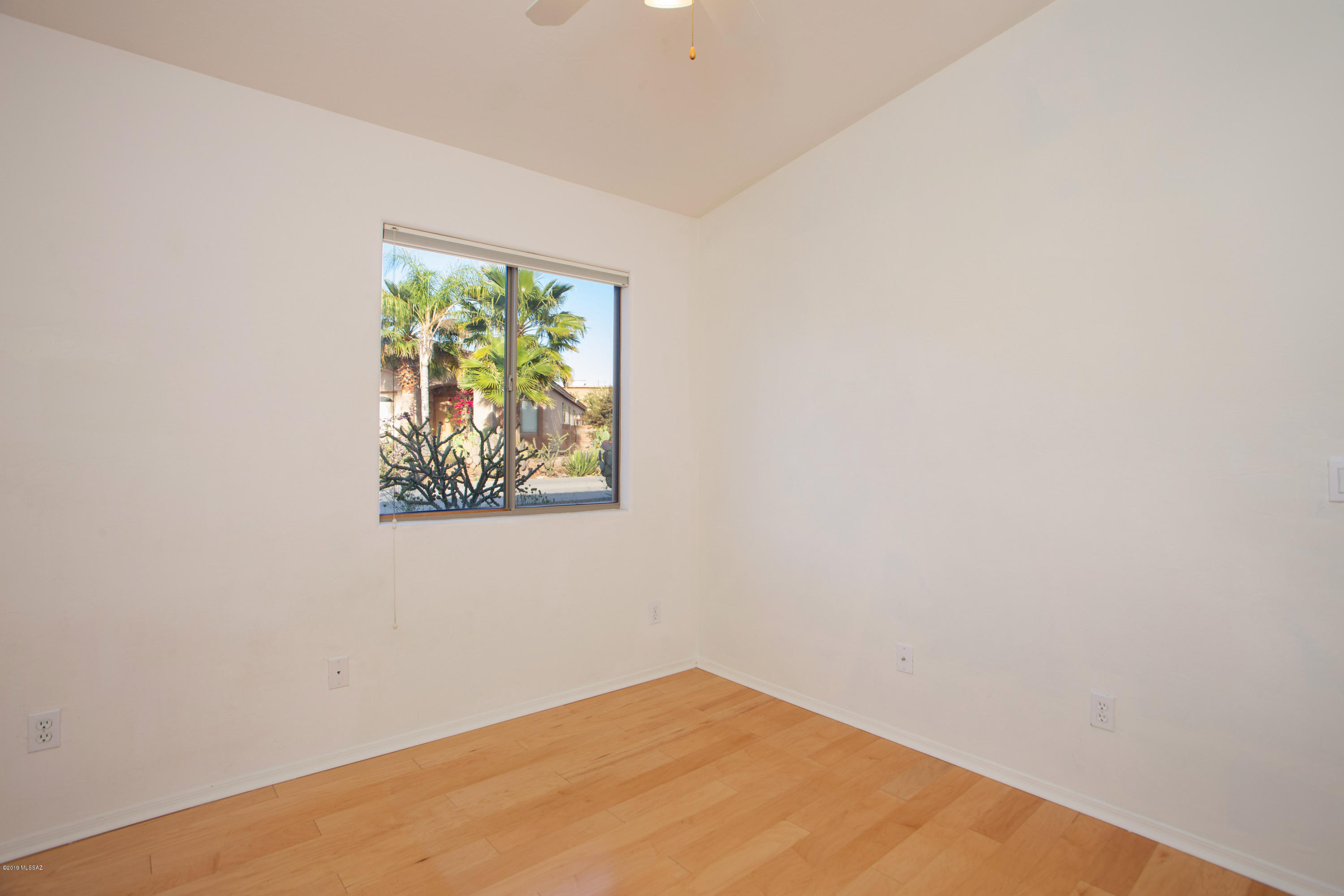 4942 N Sabino Gulch Court
