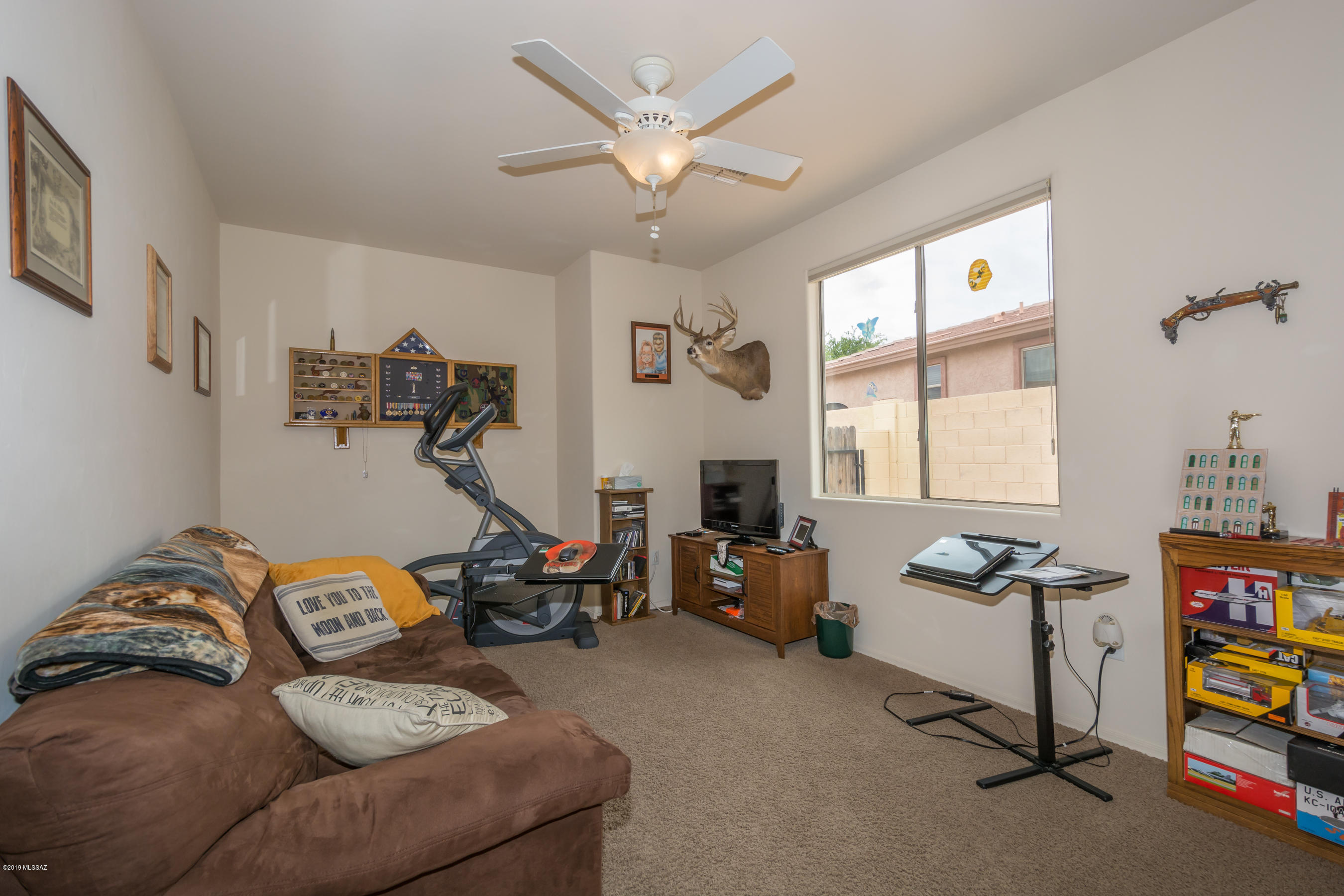 724 W Camino Tunera