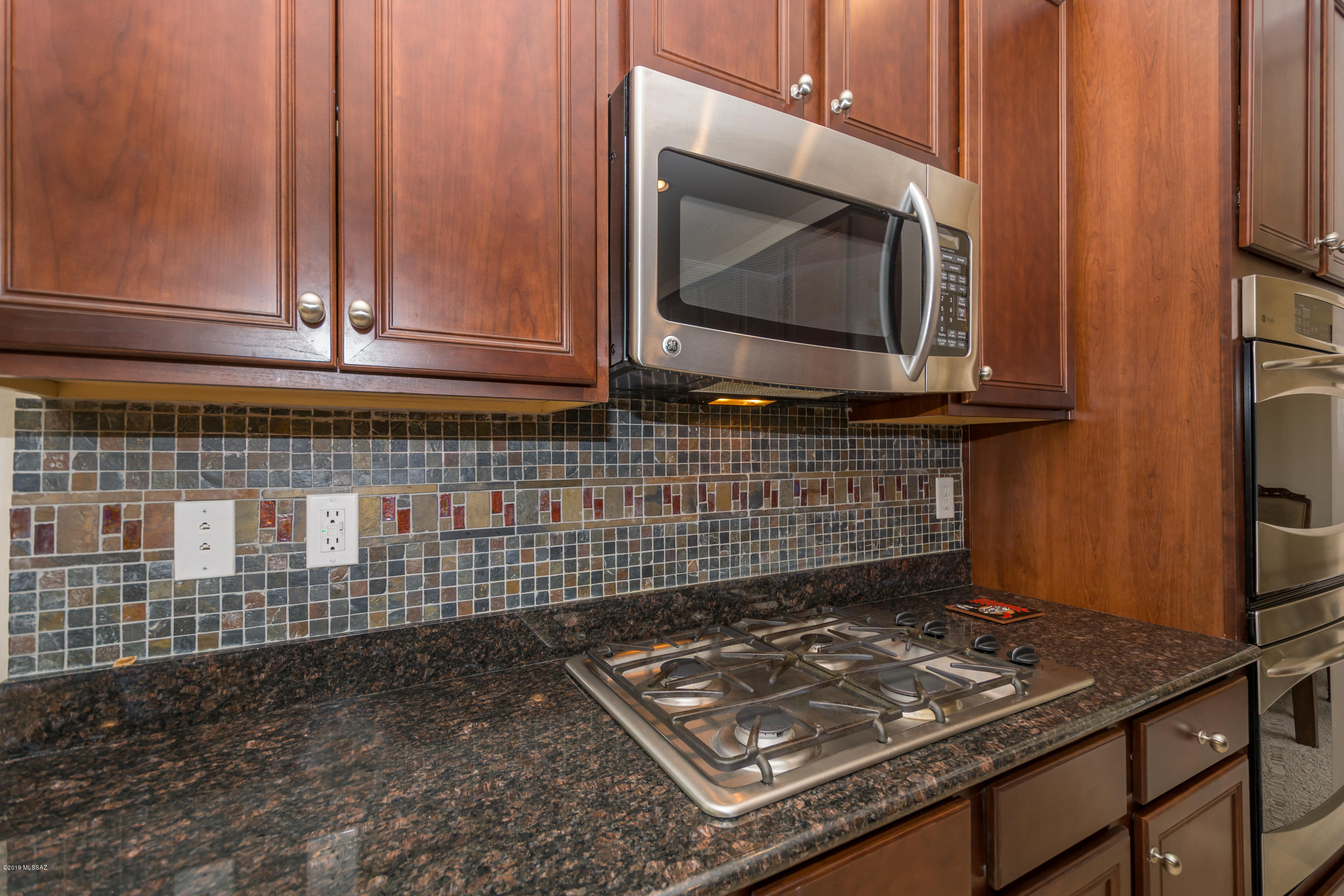 724 W Camino Tunera