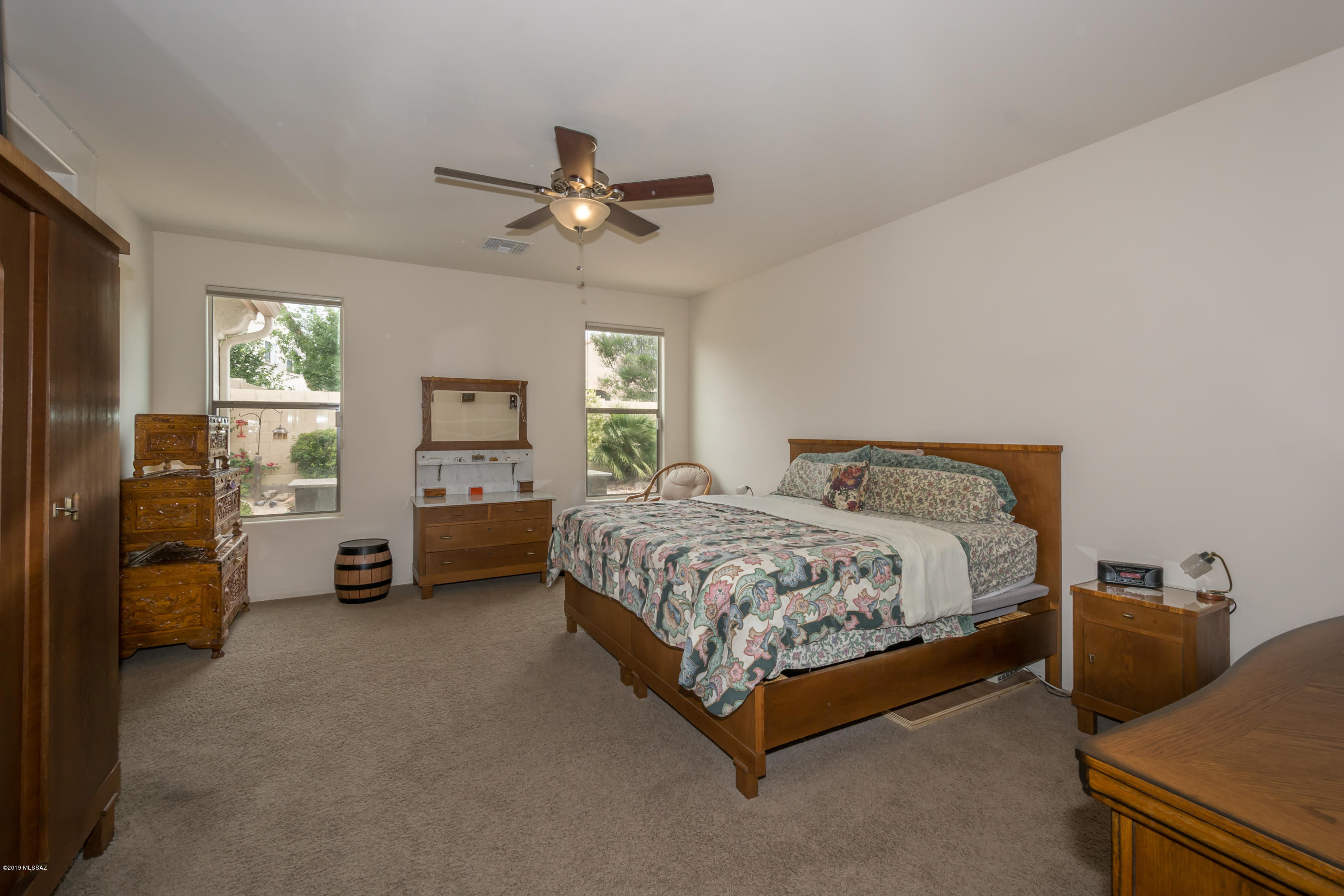 724 W Camino Tunera