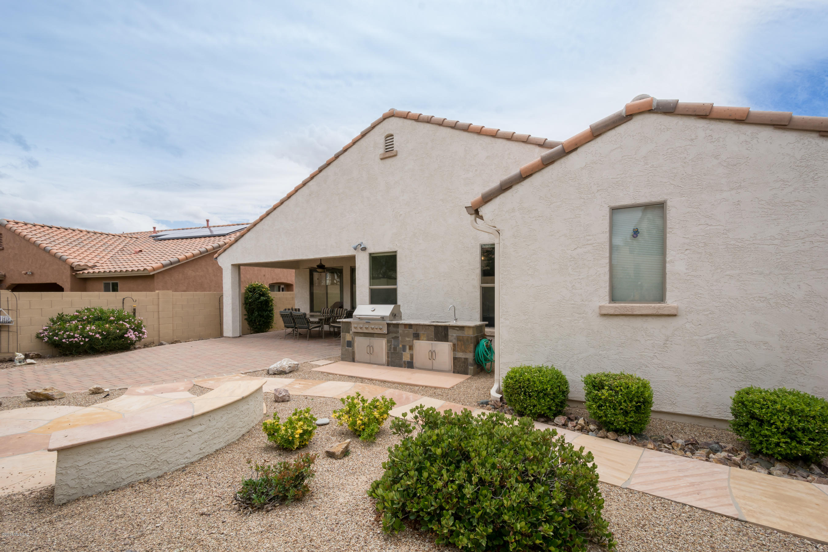724 W Camino Tunera