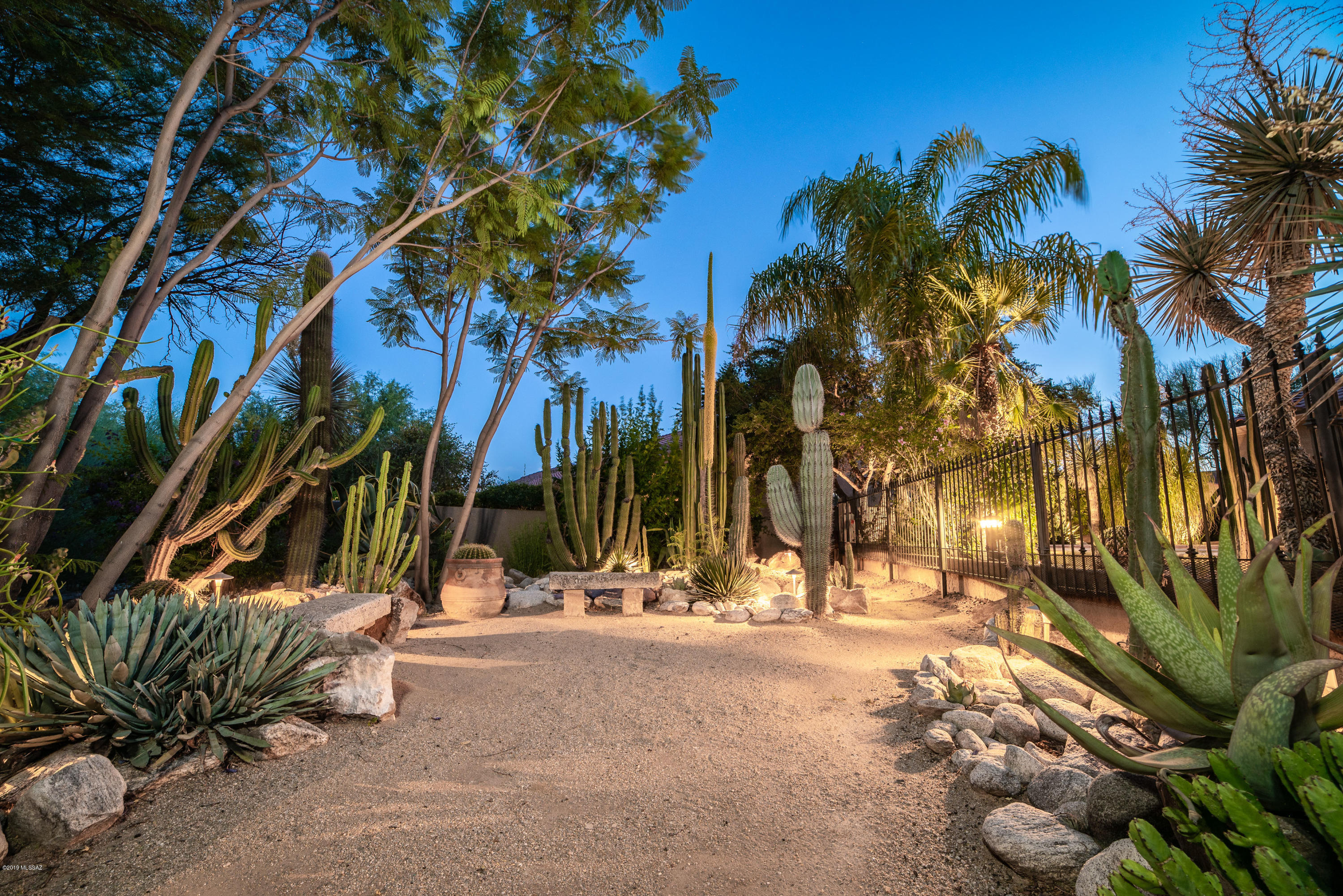 5950 N Coatimundi Drive