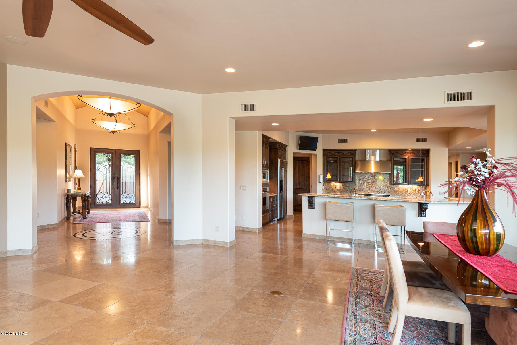 5070 N Hacienda Del Sol Road