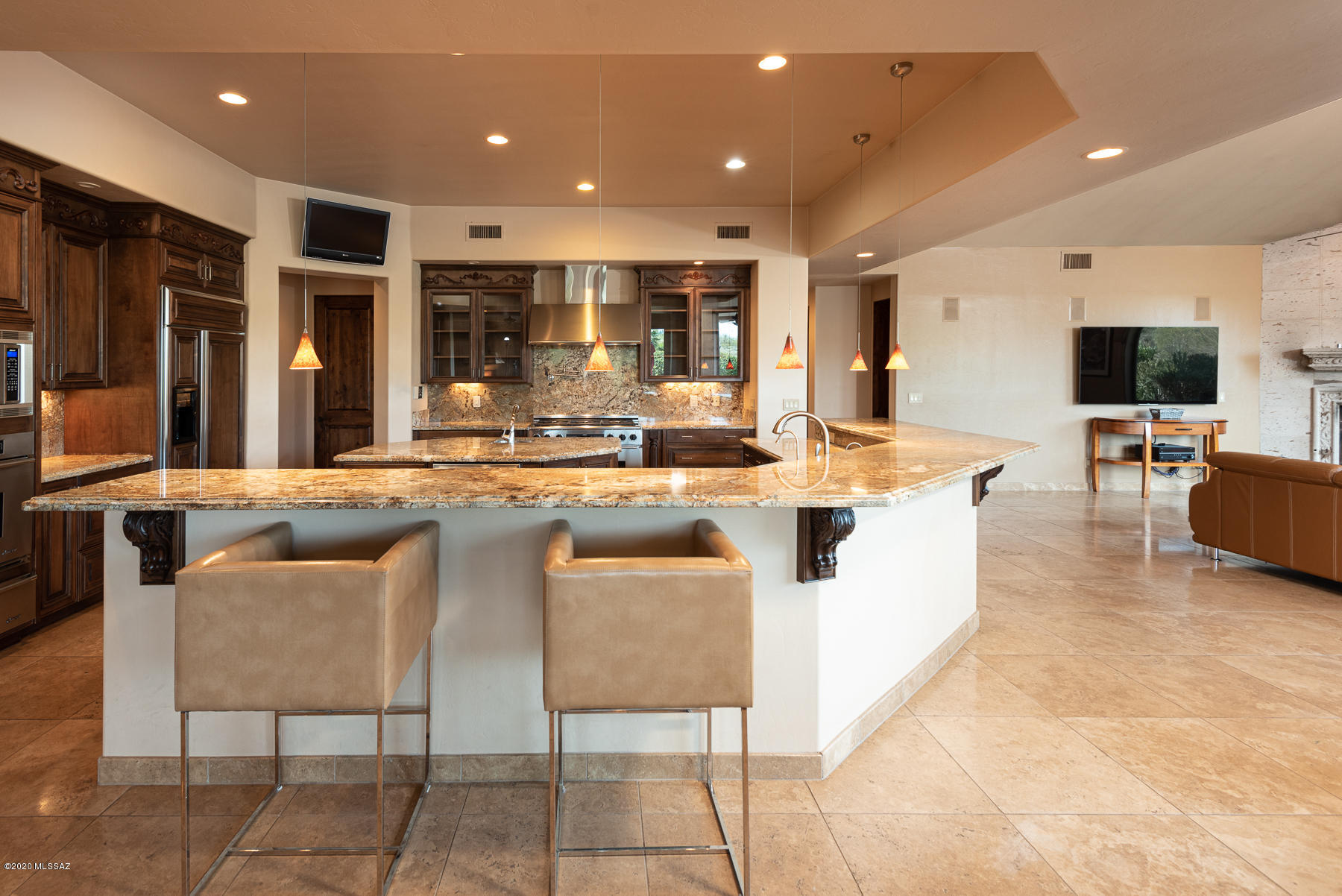 5070 N Hacienda Del Sol Road