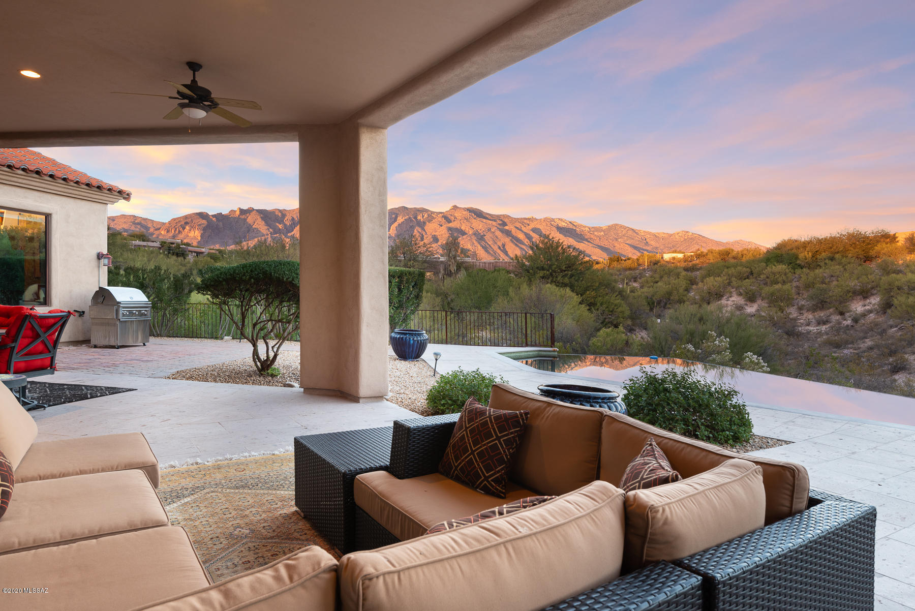 5070 N Hacienda Del Sol Road