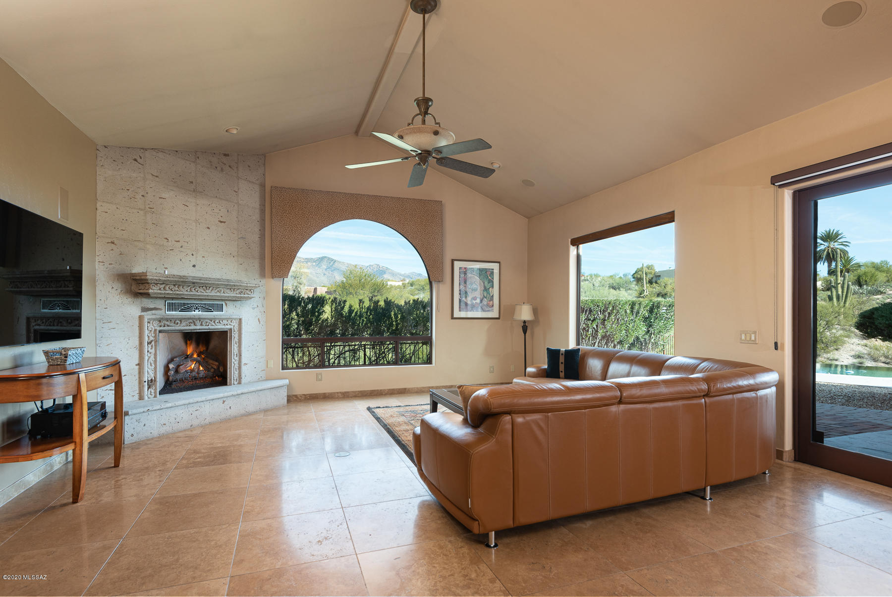 5070 N Hacienda Del Sol Road