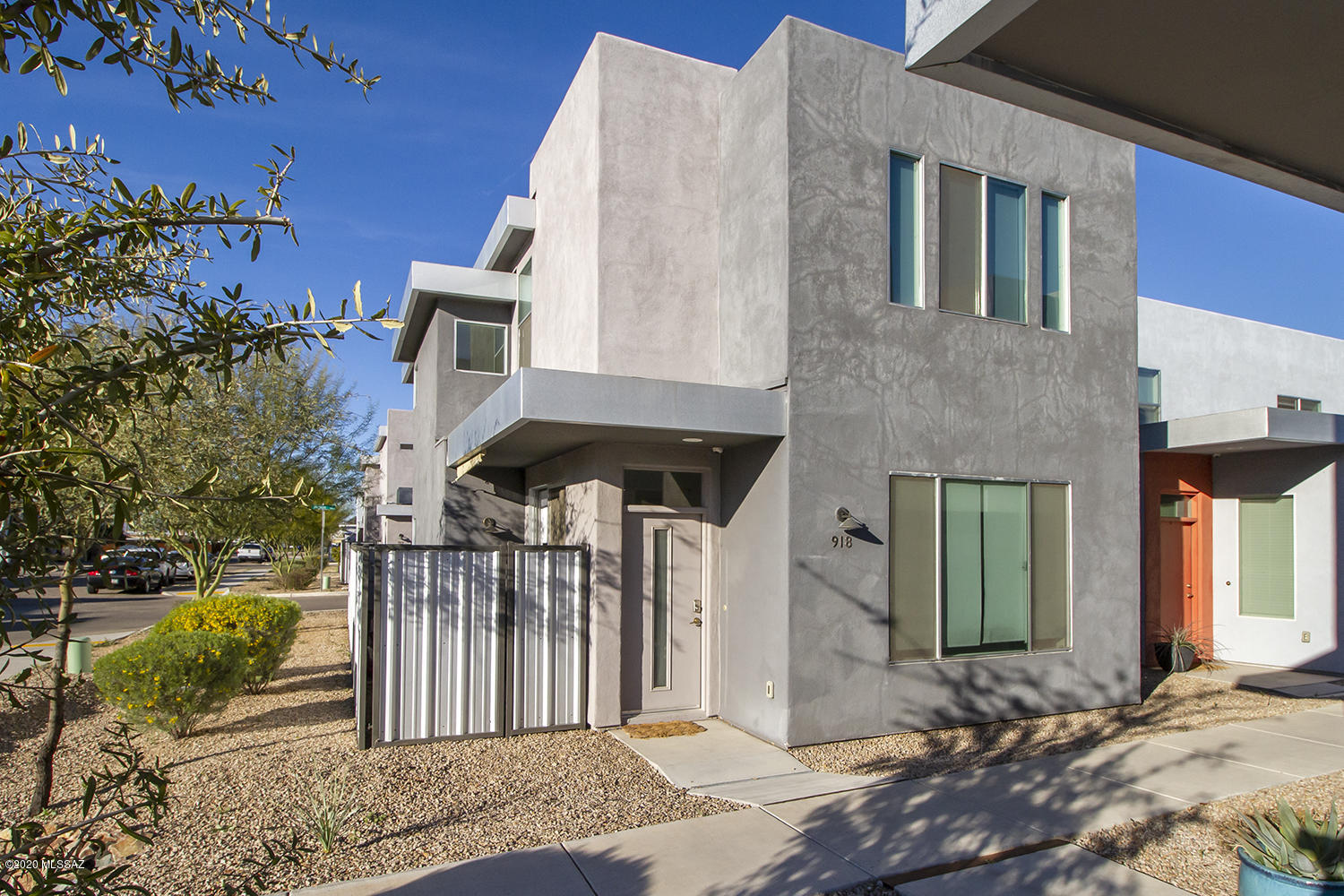 918 E Millenium Court