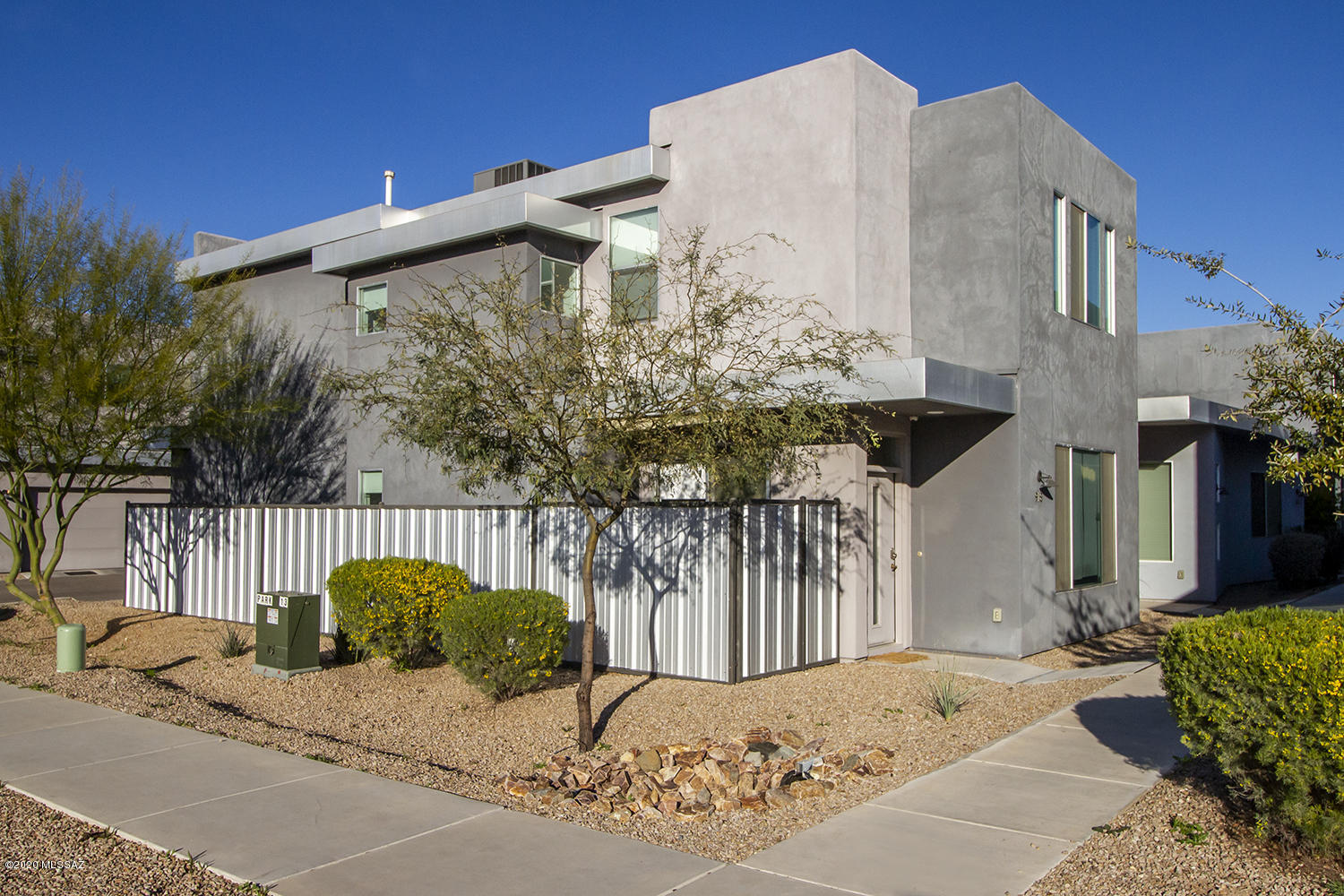 918 E Millenium Court