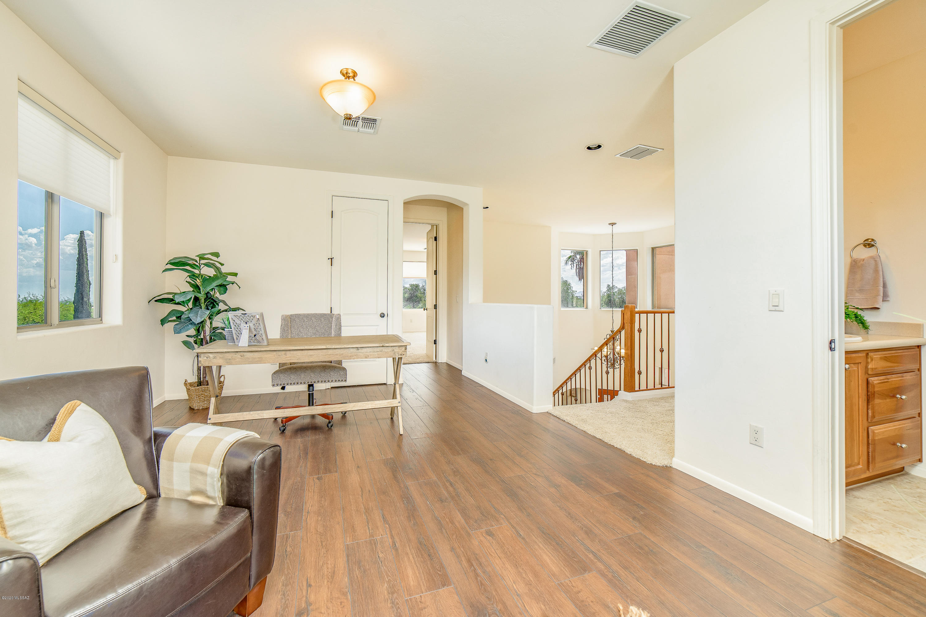 4744 E Mission Hill Drive