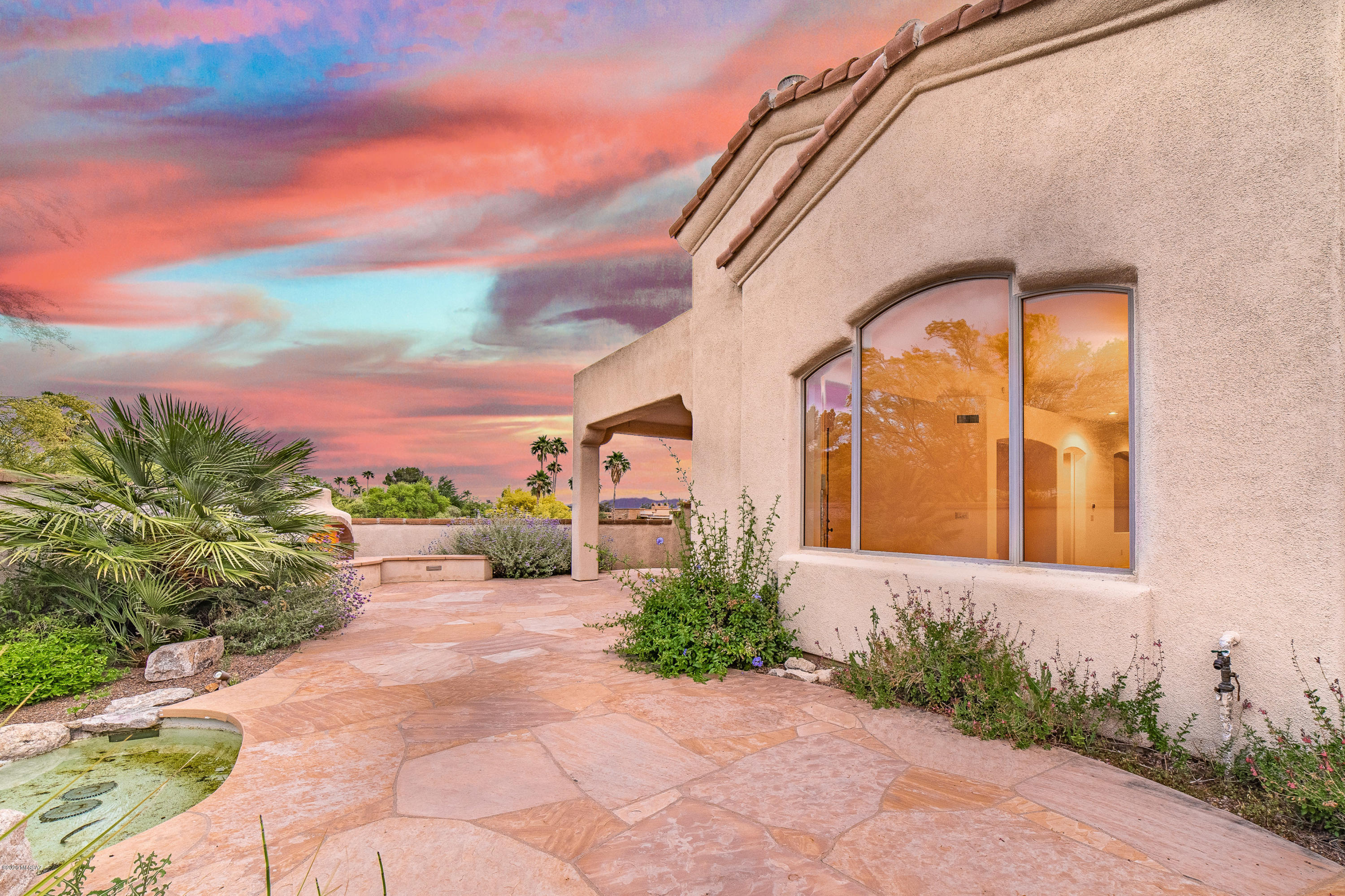 4744 E Mission Hill Drive
