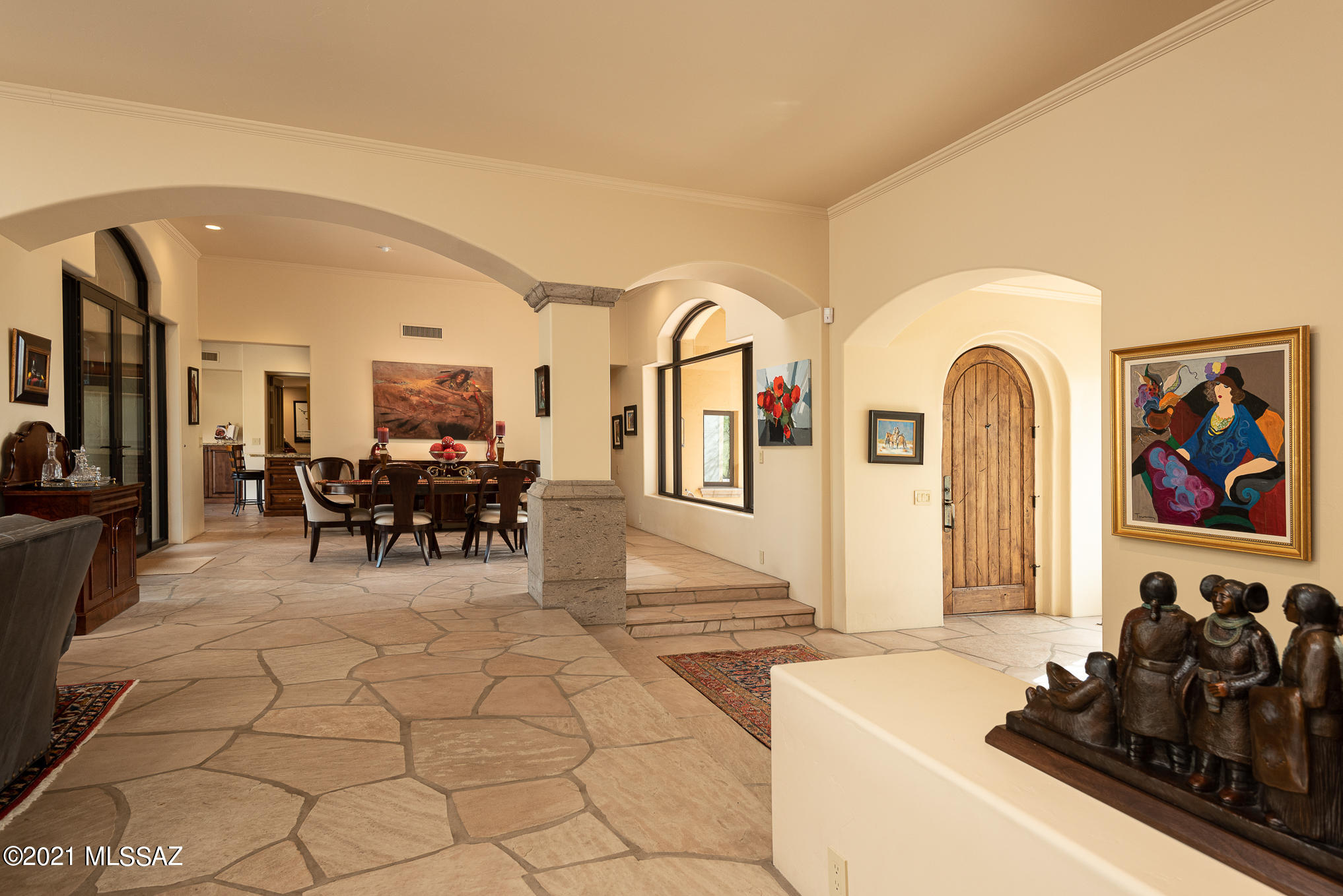 6311 N Canon Del Pajaro