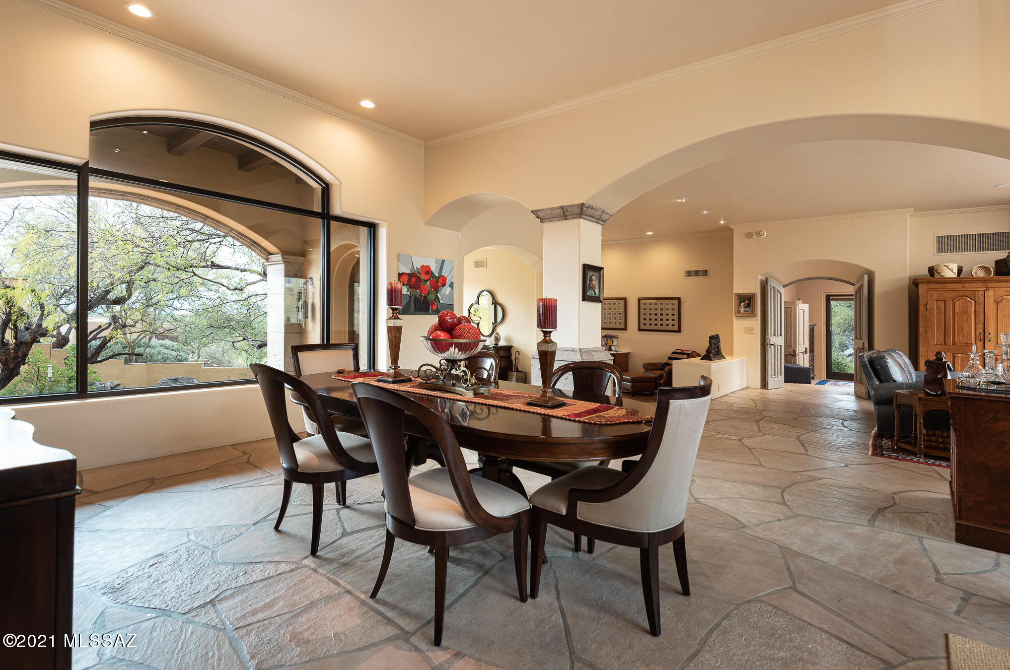 6311 N Canon Del Pajaro