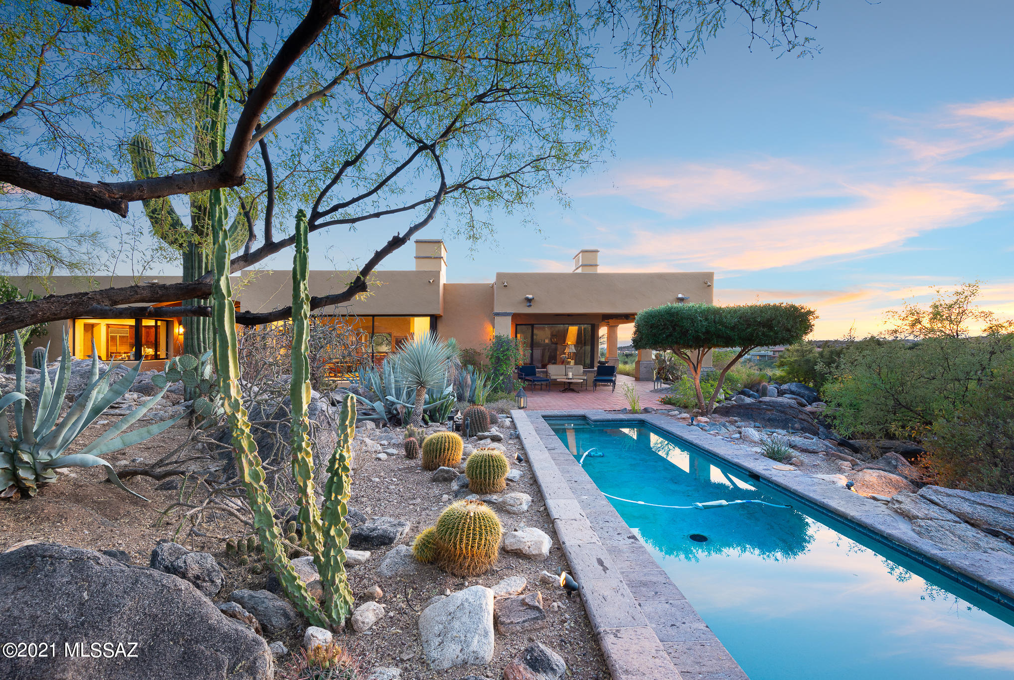 6311 N Canon Del Pajaro