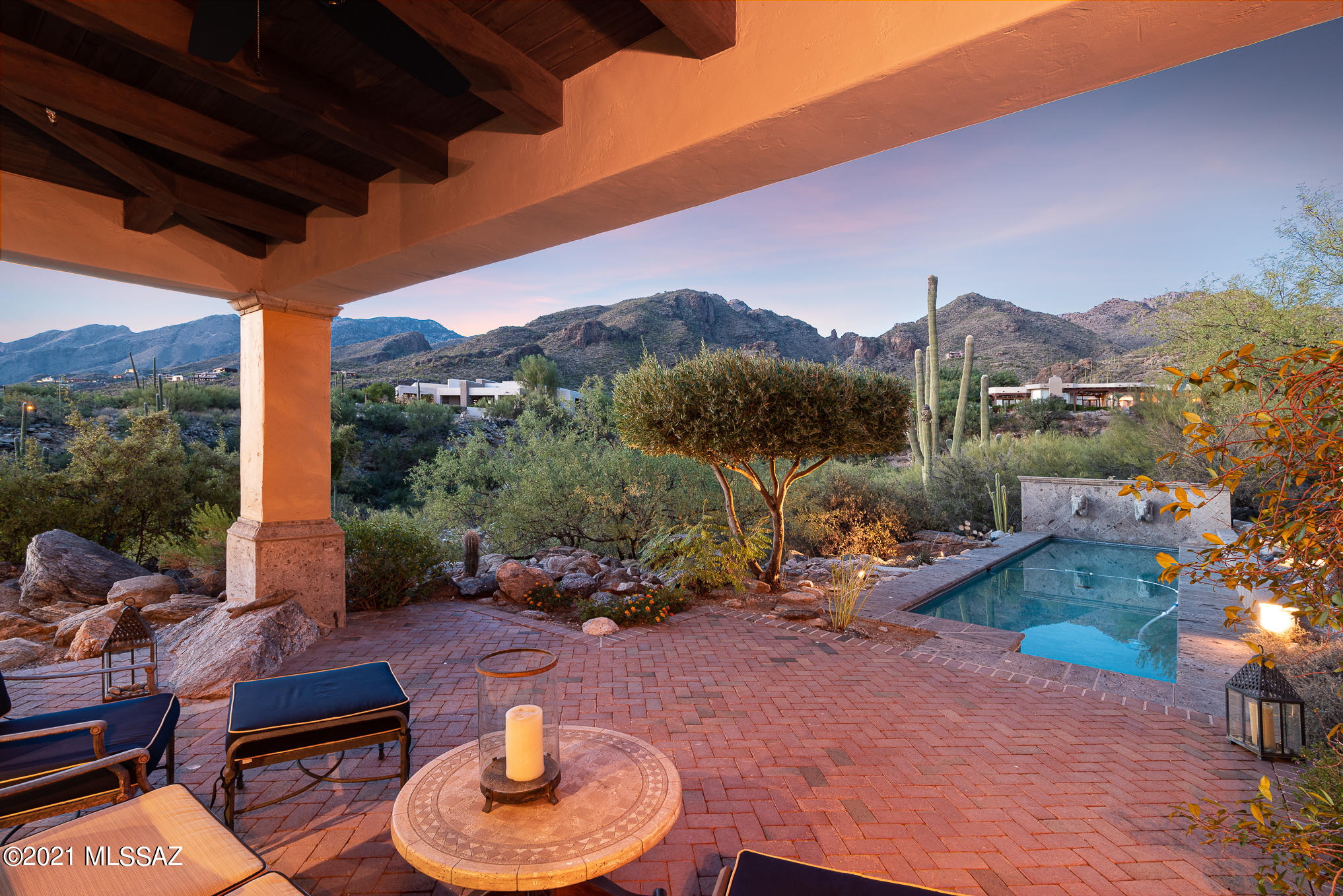 6311 N Canon Del Pajaro