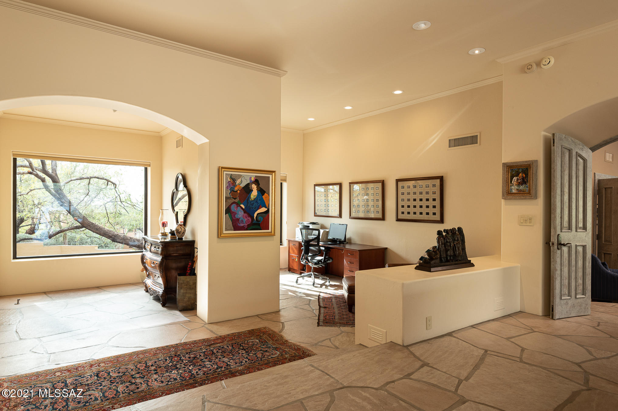 6311 N Canon Del Pajaro