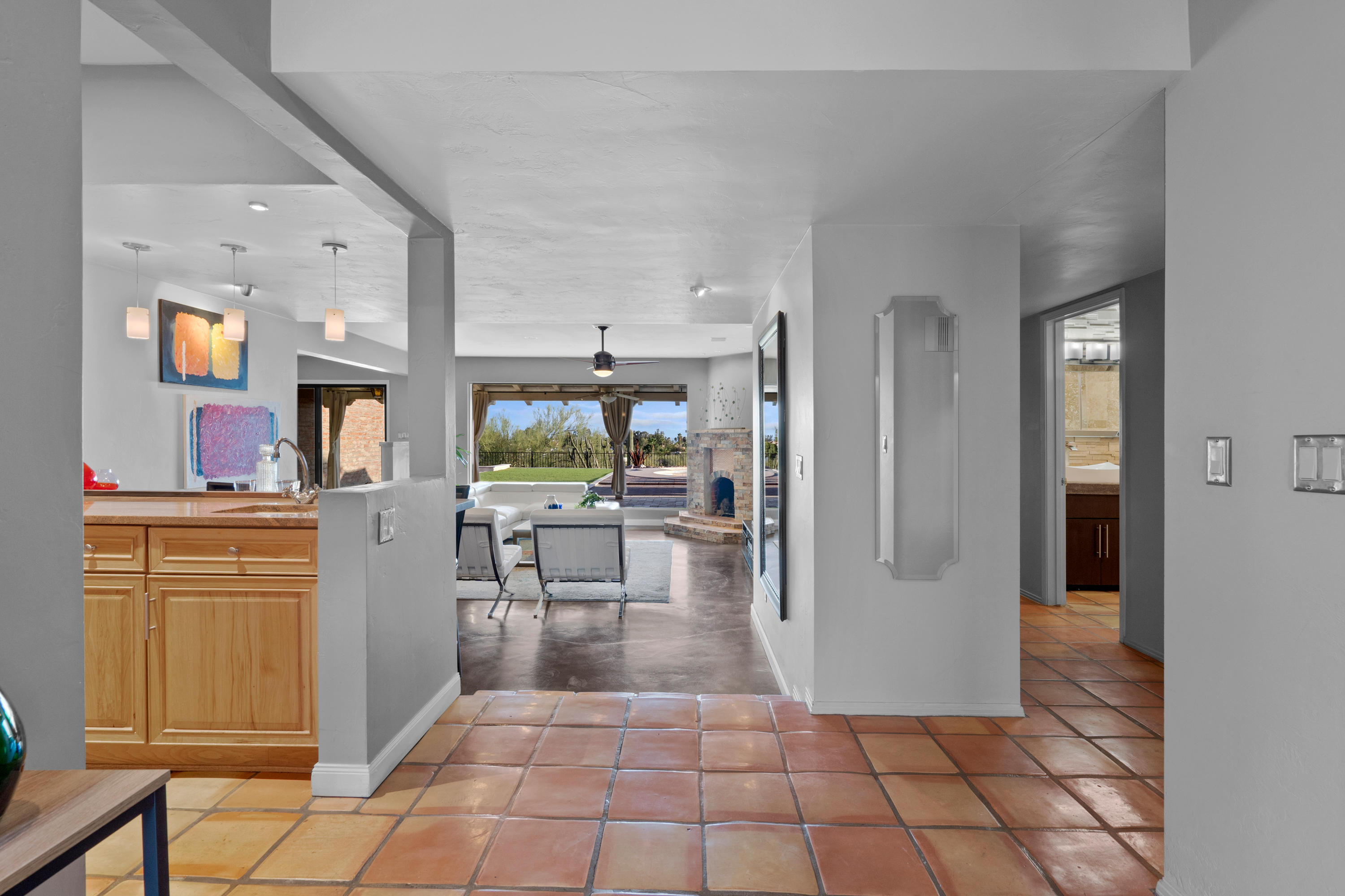6010 N Camino Esplendora