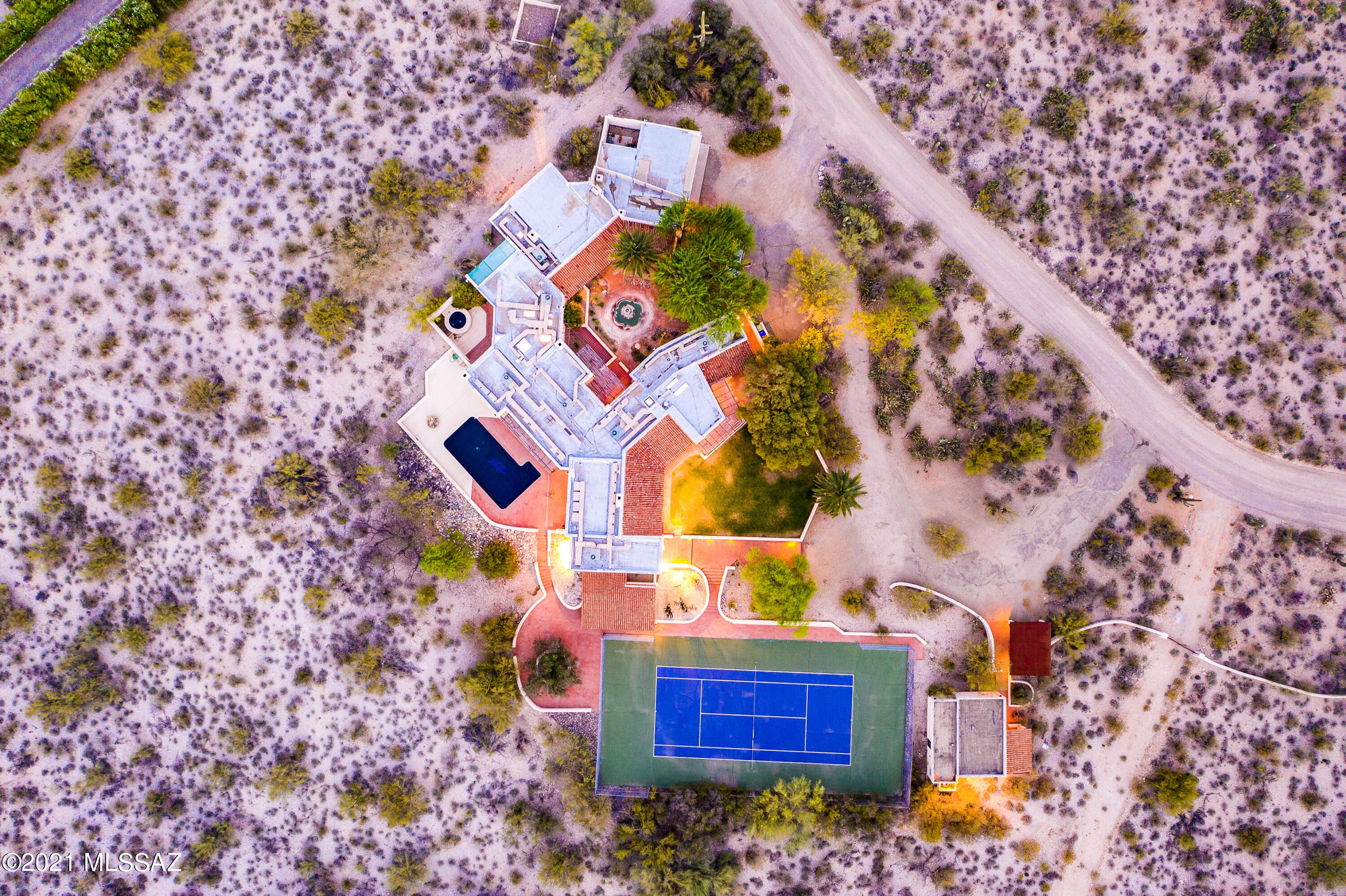 5055 N Calle La Vela