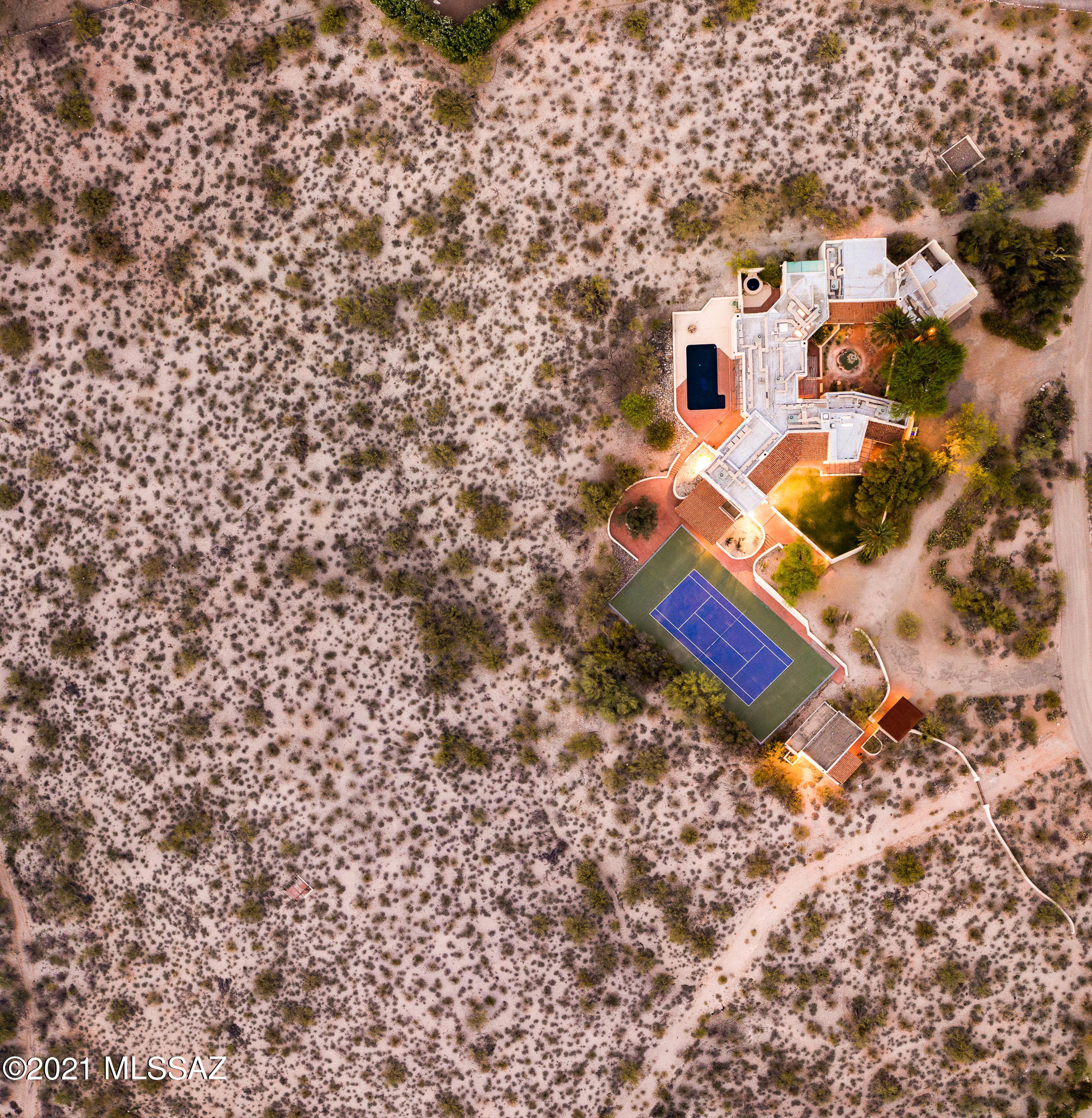 5055 N Calle La Vela