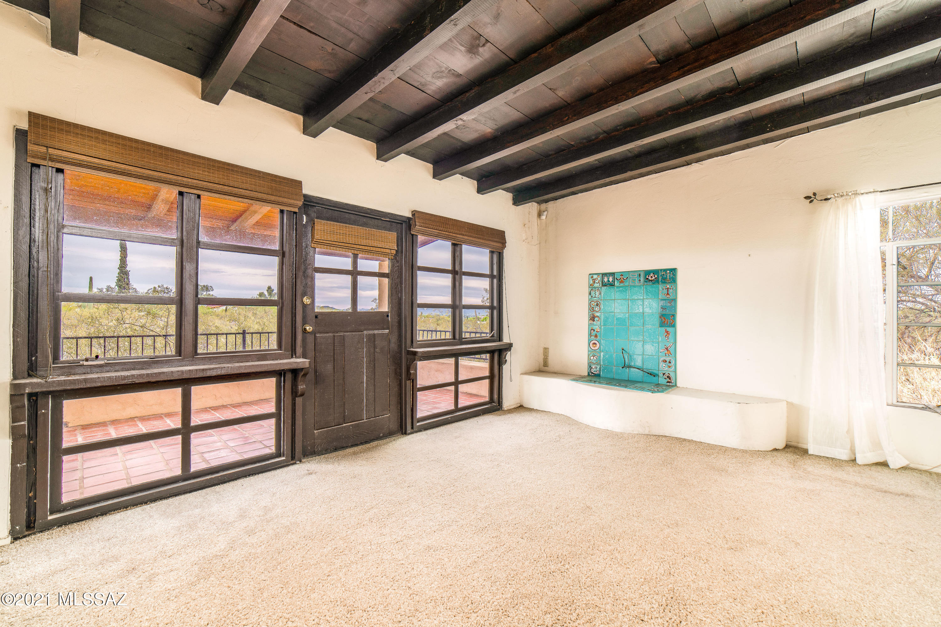 5055 N Calle La Vela