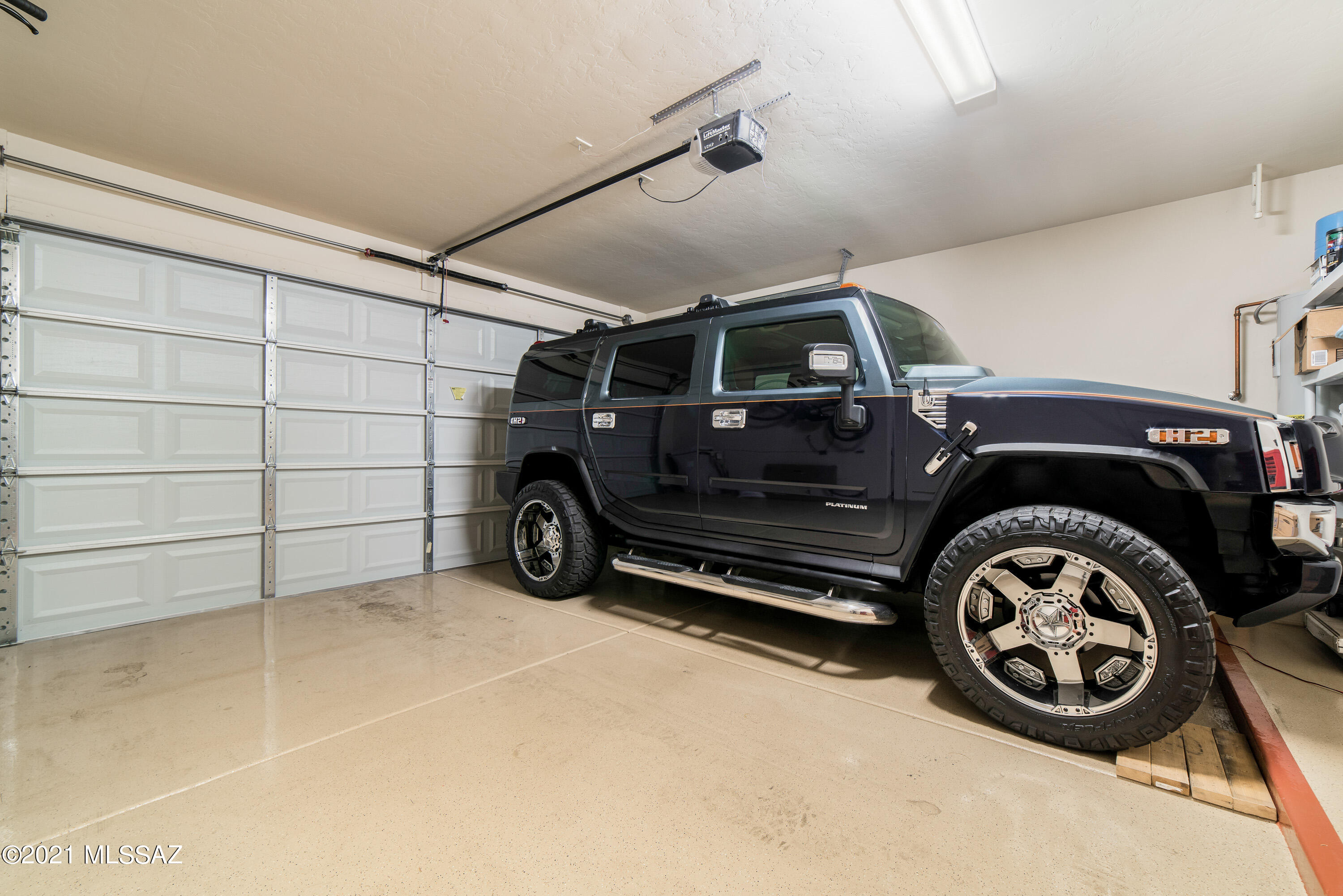 2413 E Autumn Flower Drive