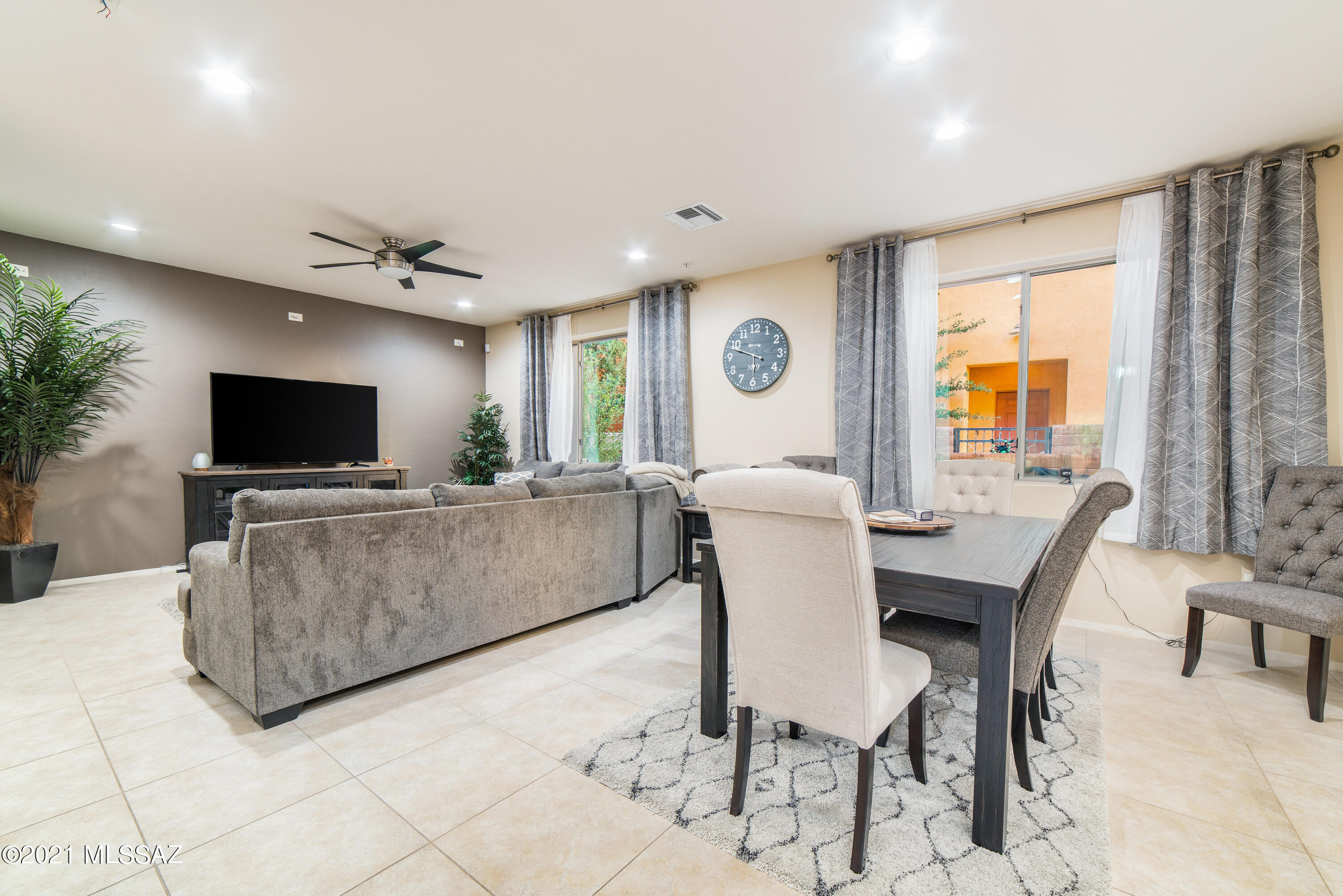 2413 E Autumn Flower Drive