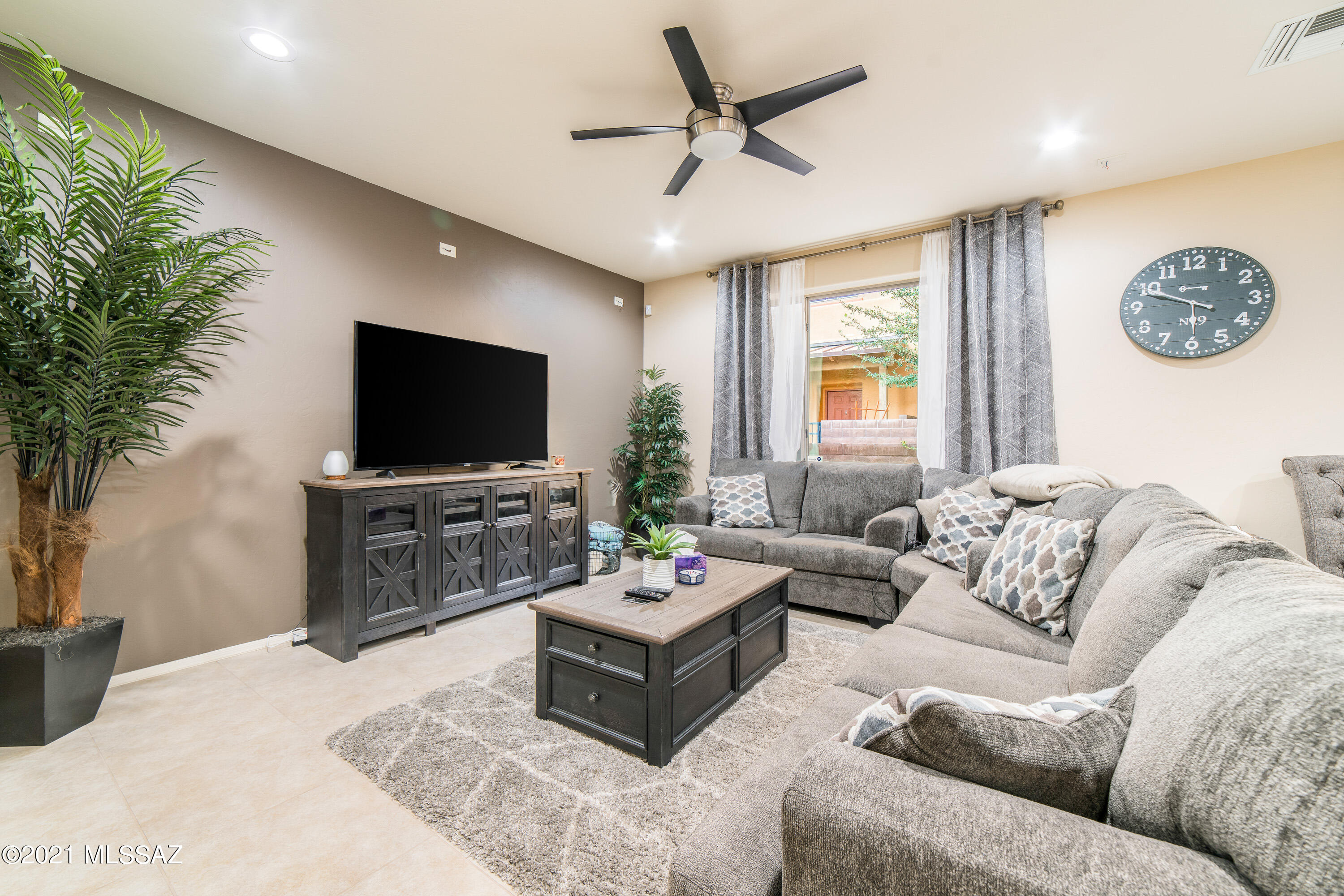 2413 E Autumn Flower Drive