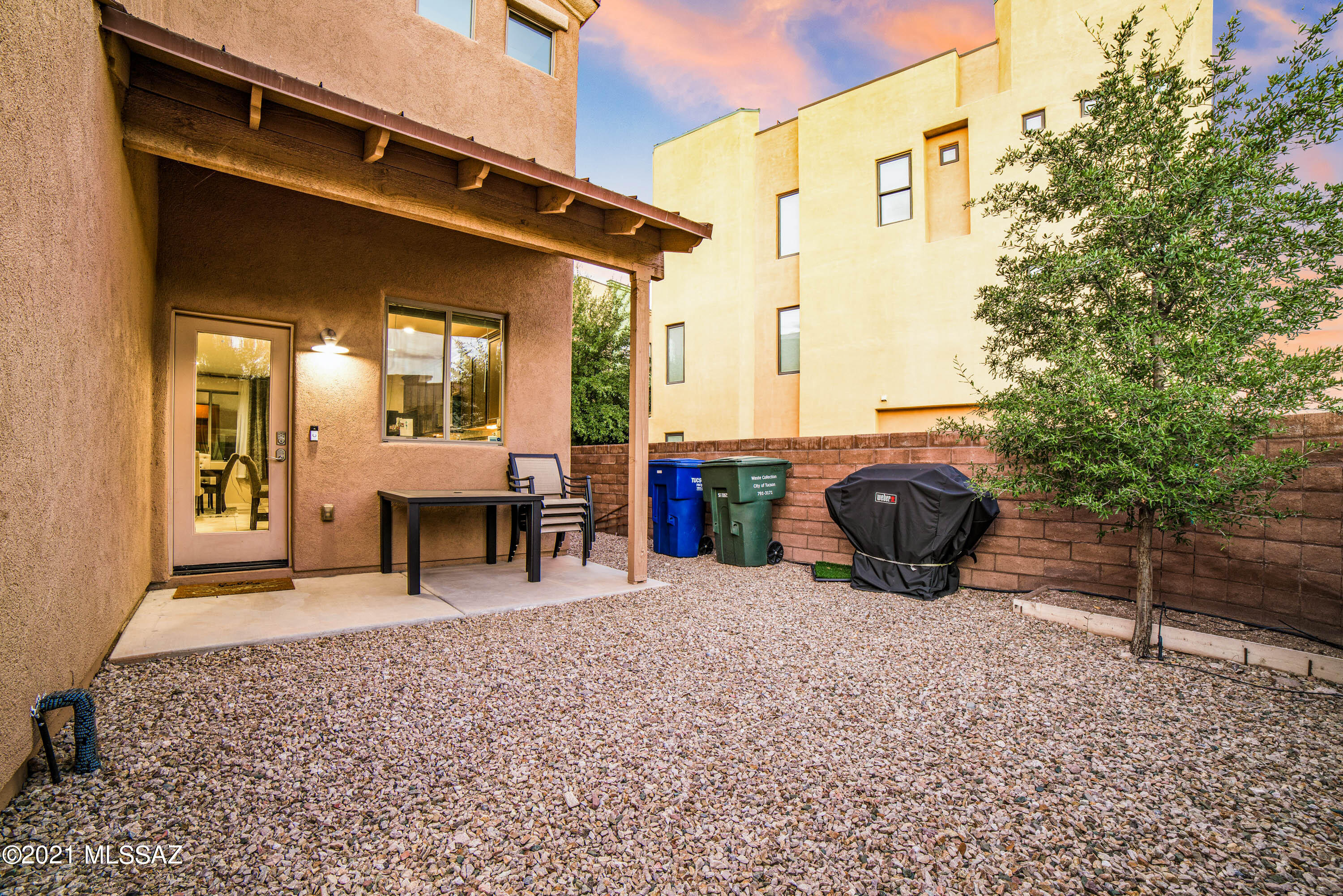 2413 E Autumn Flower Drive