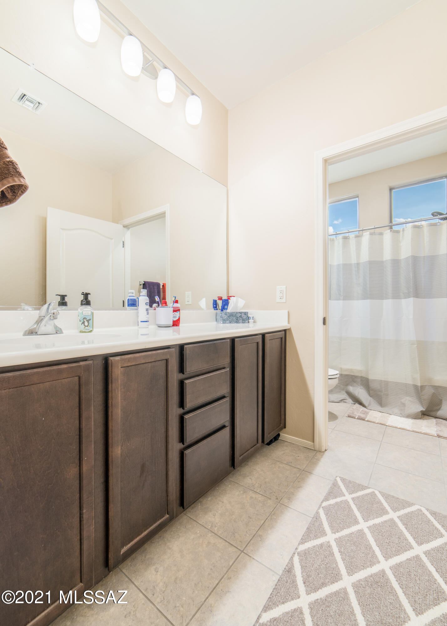 2413 E Autumn Flower Drive