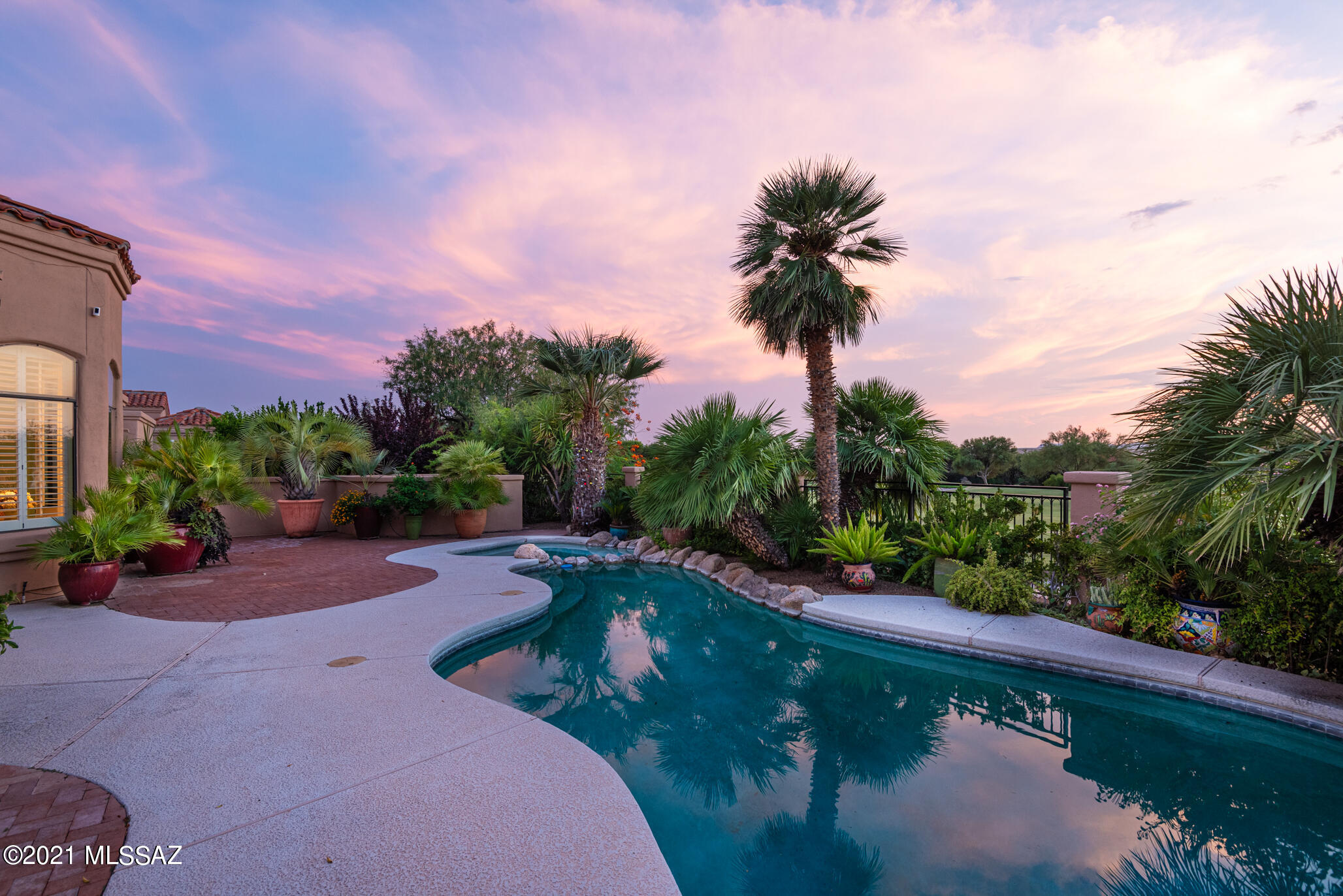 6271 N Calle Del Venado
