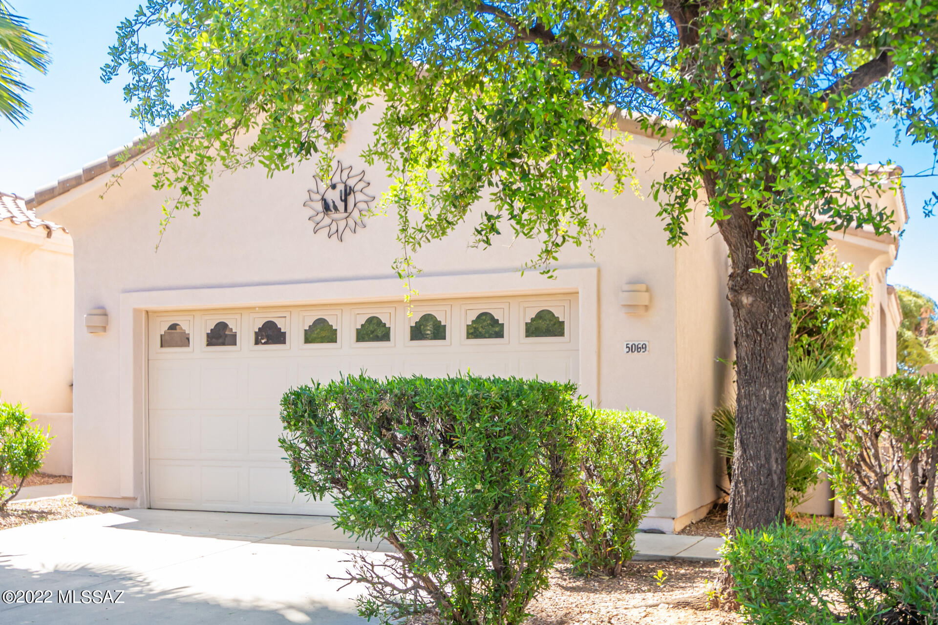 5069 N Pinnacle Cove Drive