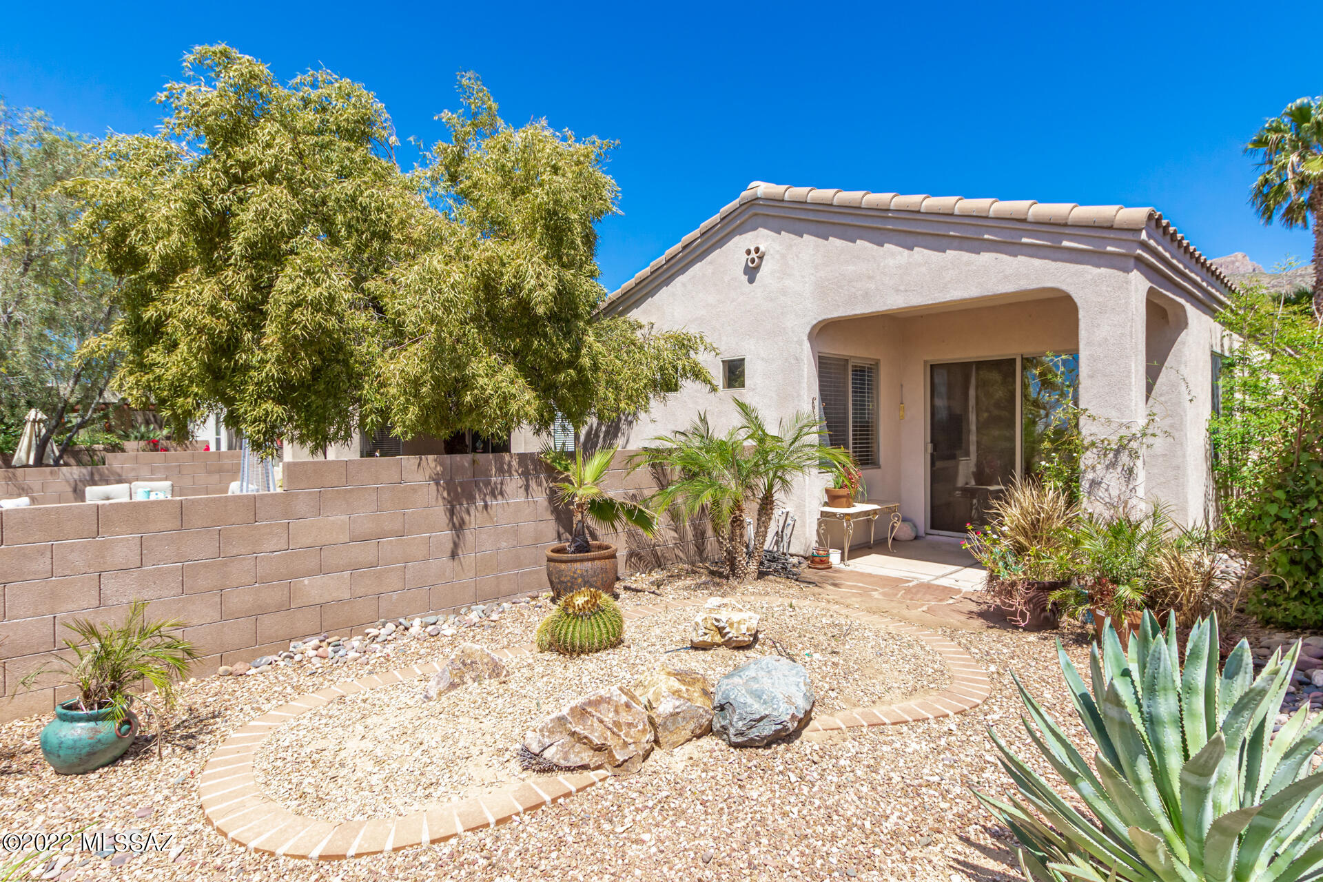 5069 N Pinnacle Cove Drive