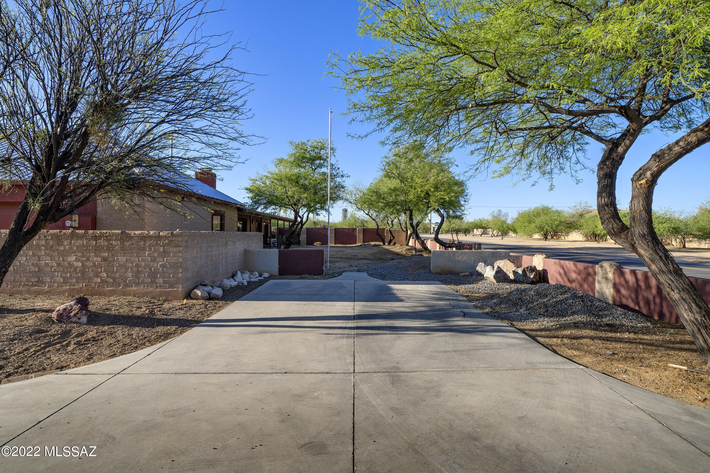15165 N Bowman Road