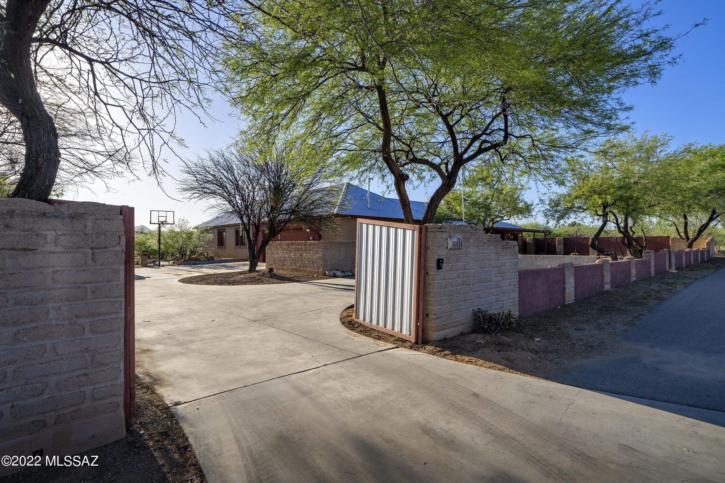 15165 N Bowman Road