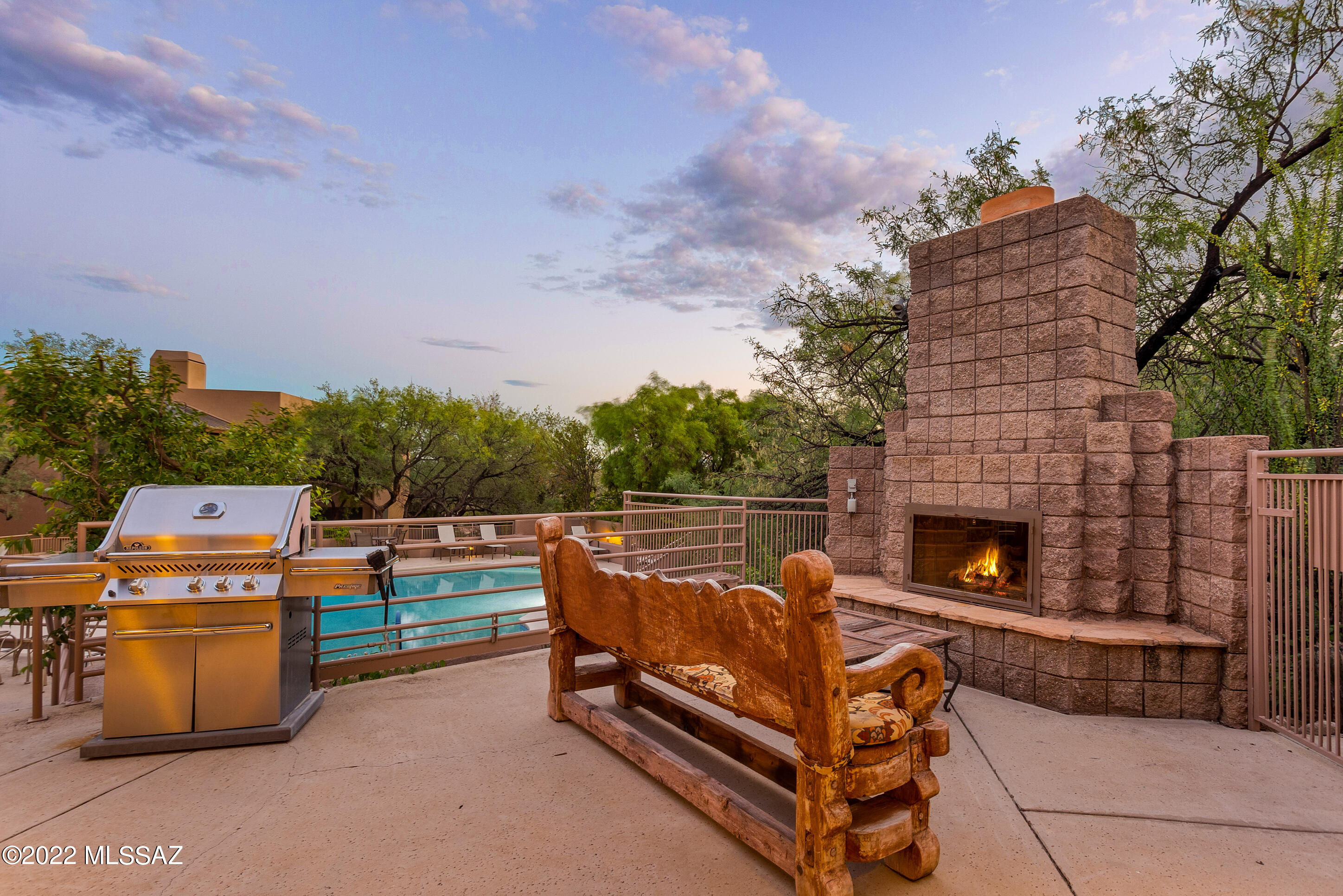 6655 N Canyon Crest Drive Unit: 10158