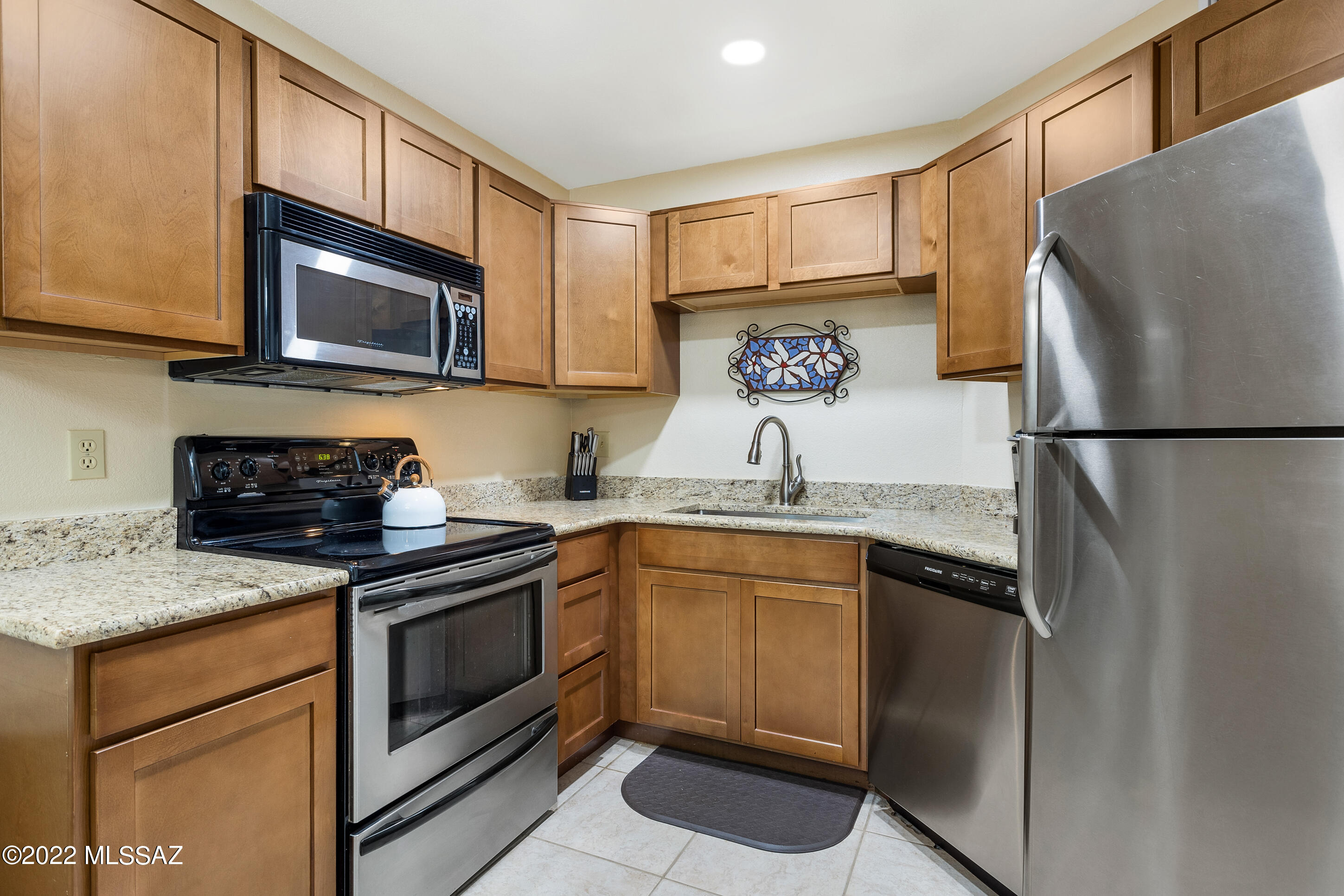 6655 N Canyon Crest Drive Unit: 10158