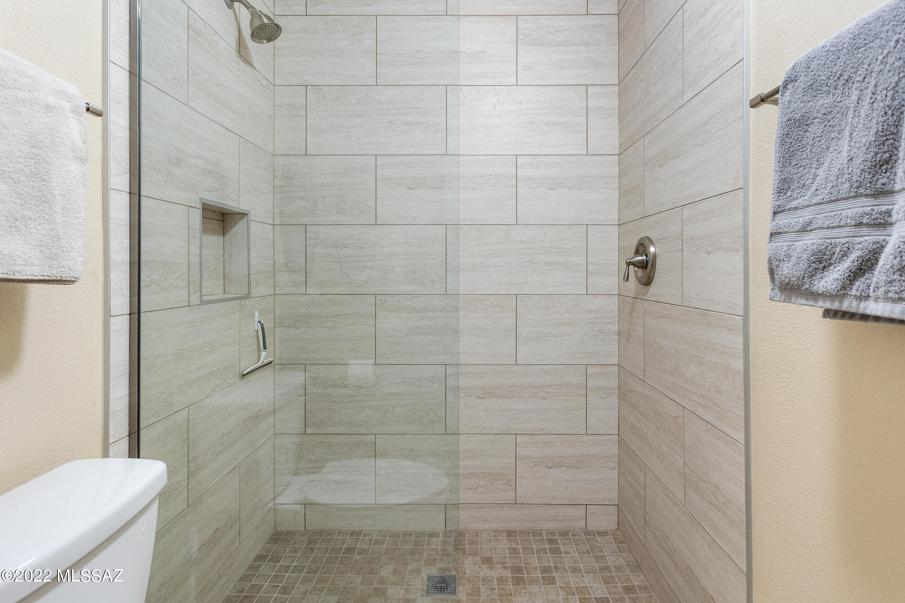 6655 N Canyon Crest Drive Unit: 10158