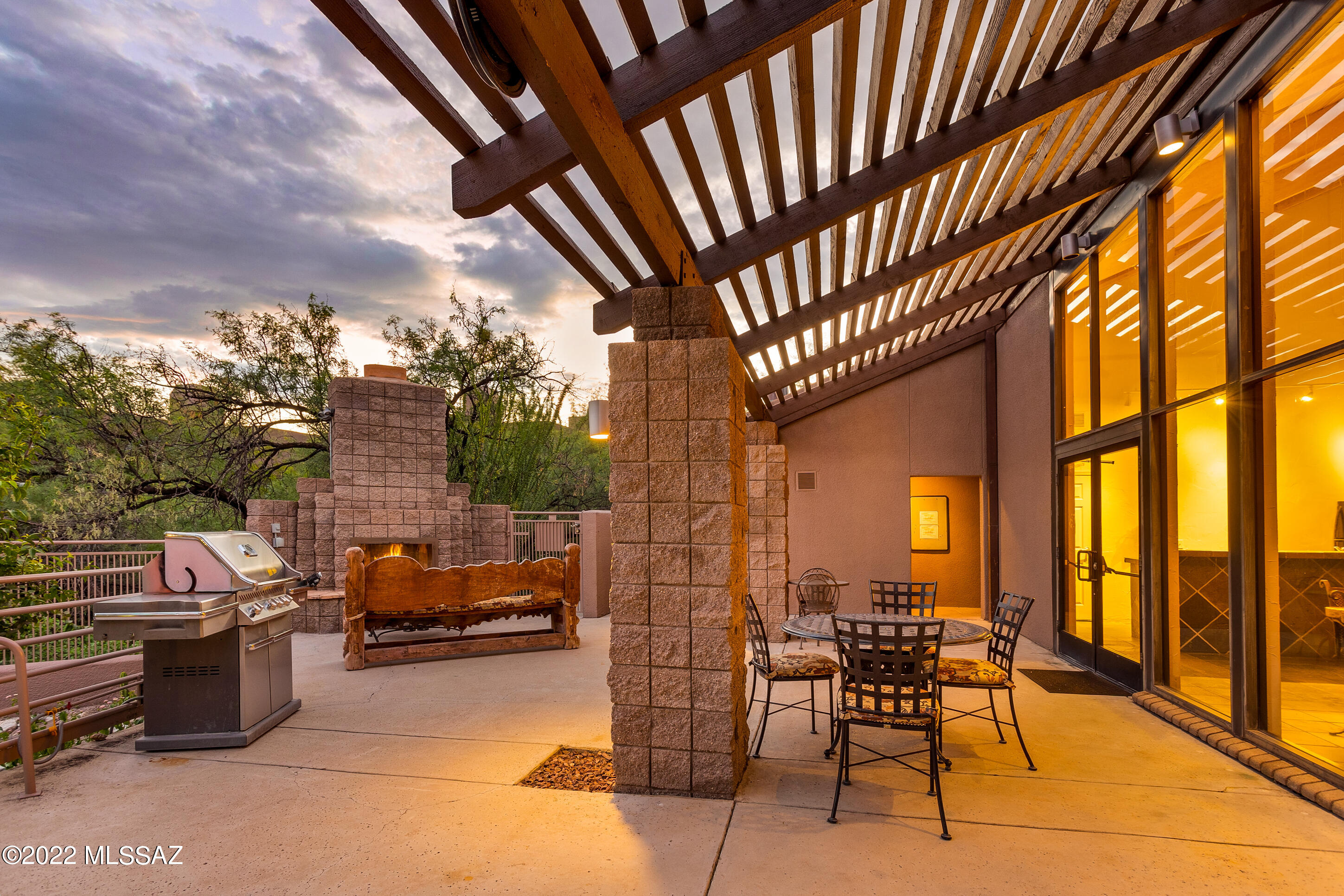 6655 N Canyon Crest Drive Unit: 10158