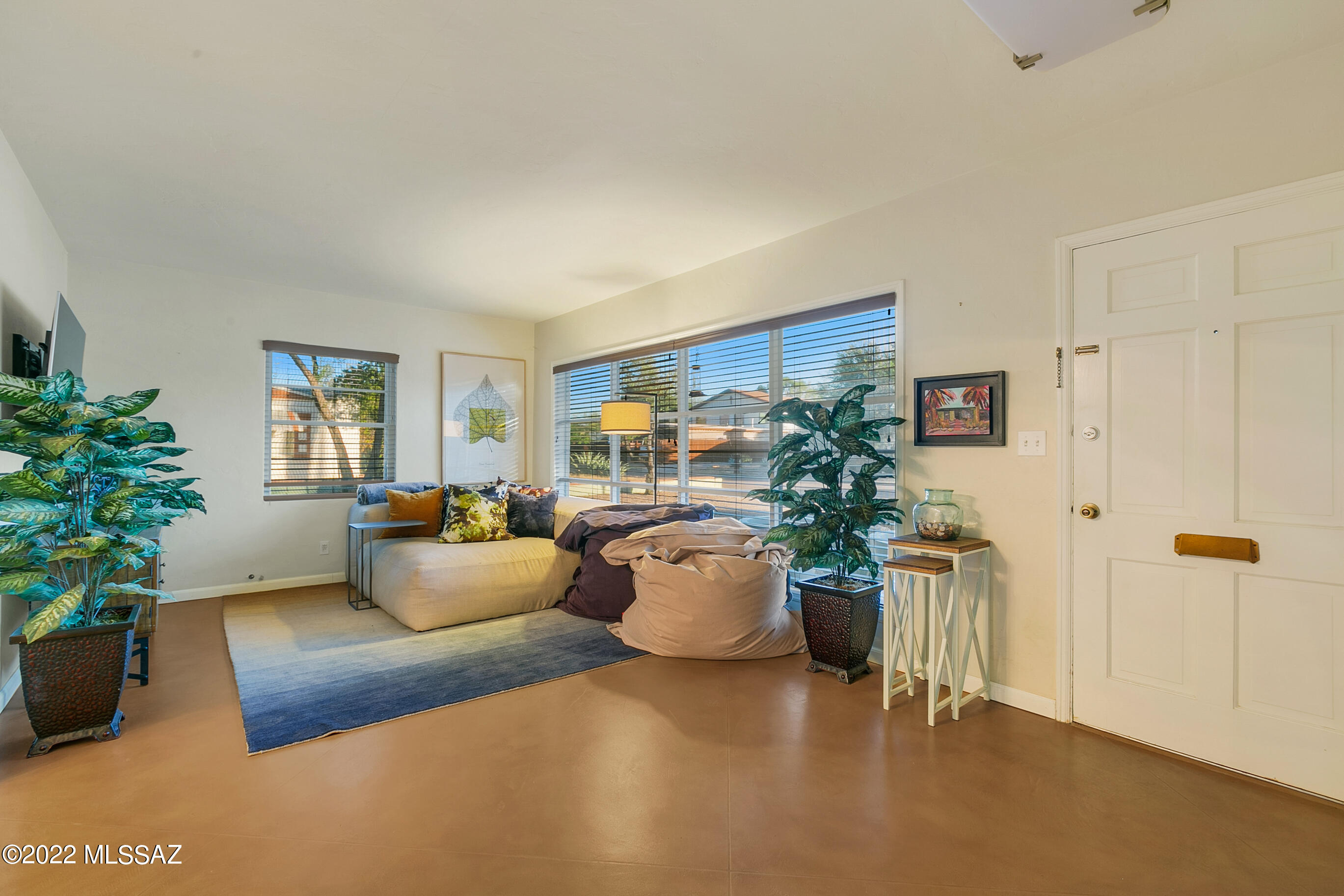 2543 E Monte Vista Drive
