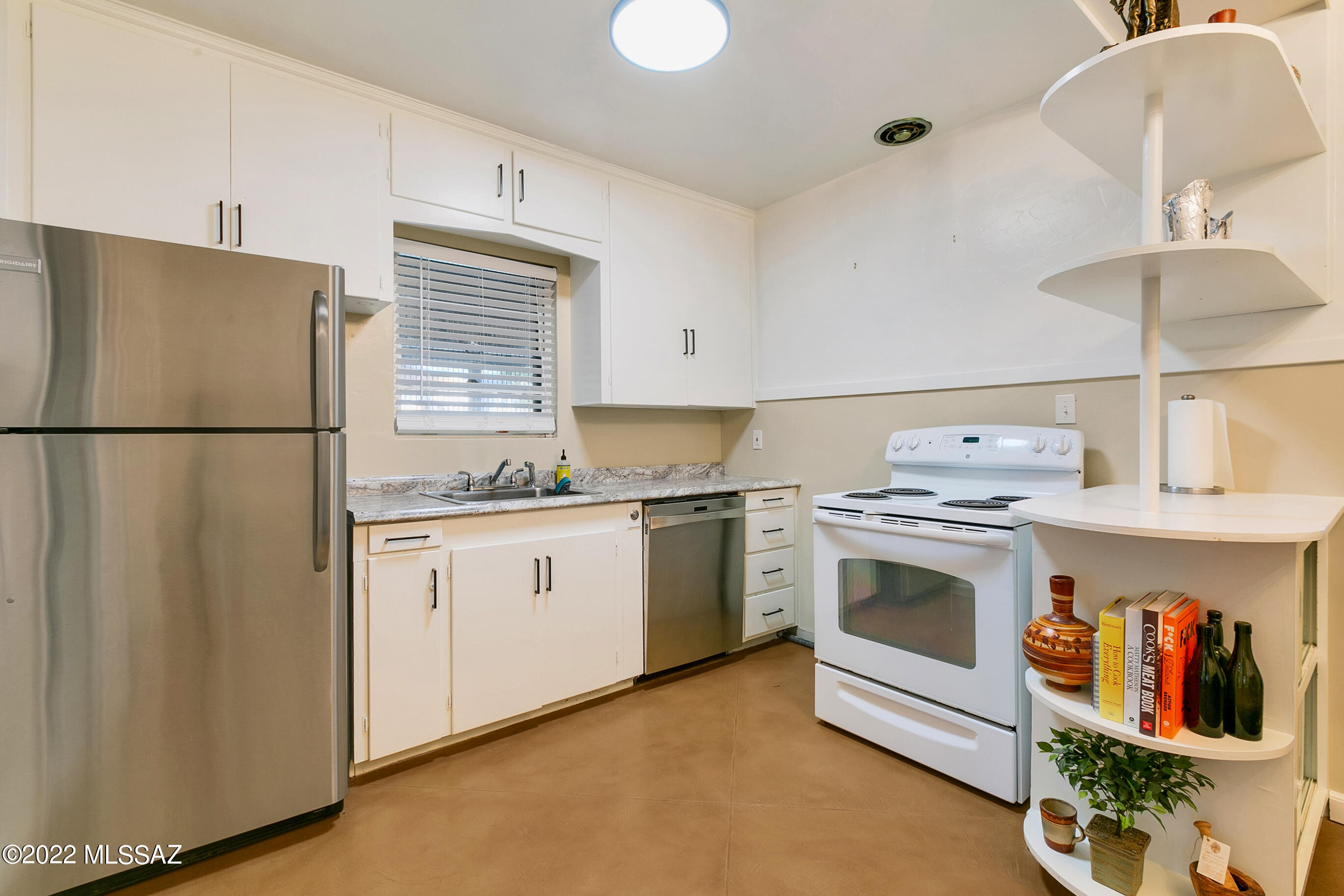 2543 E Monte Vista Drive
